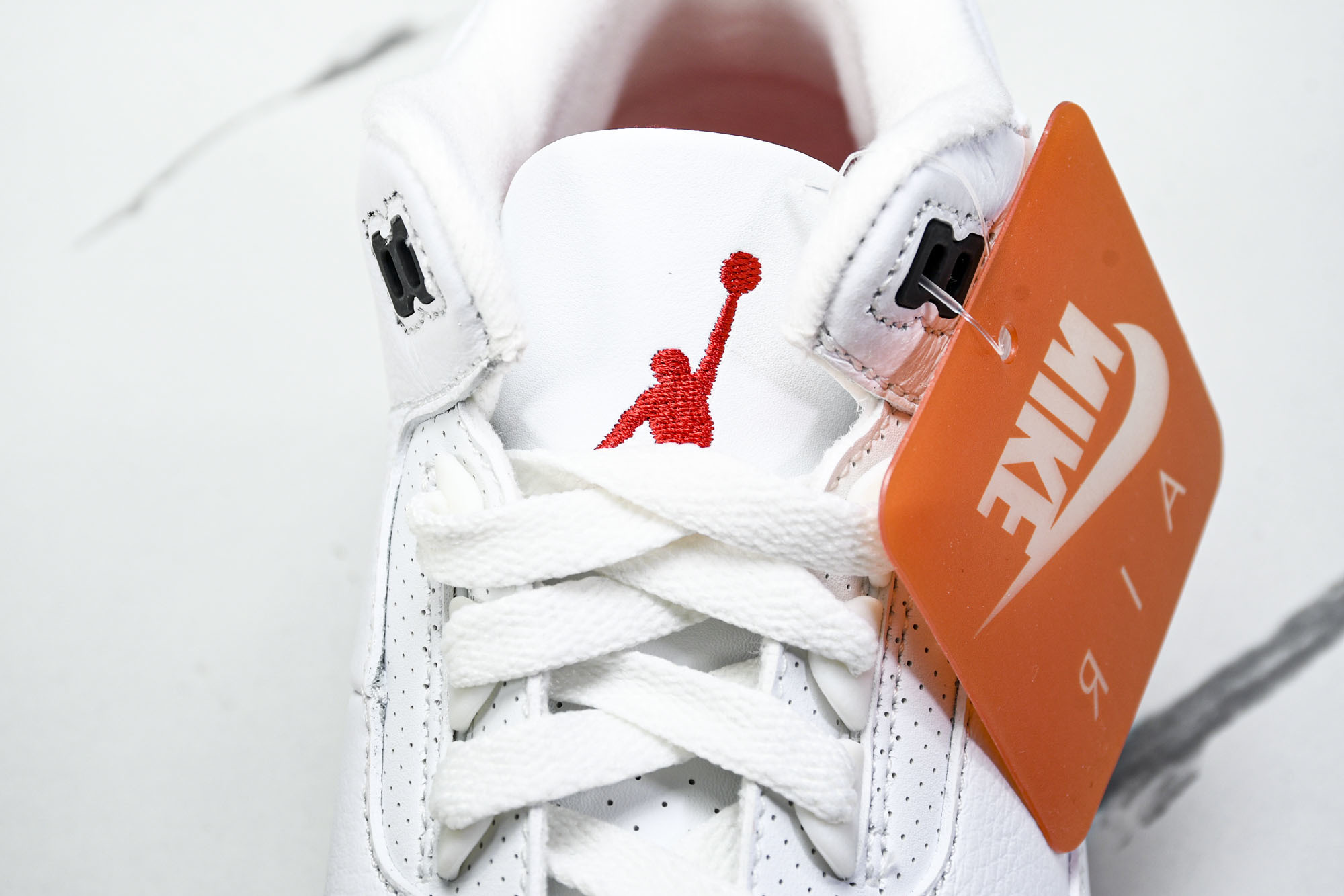 纯原 Air Jordan 3“White Cement Teimagined”白水泥 1988版复刻做旧 DN3707 纯原 Air Jordan 3“White Cement Teimagined”白水泥 1988版复刻做旧 DN3707