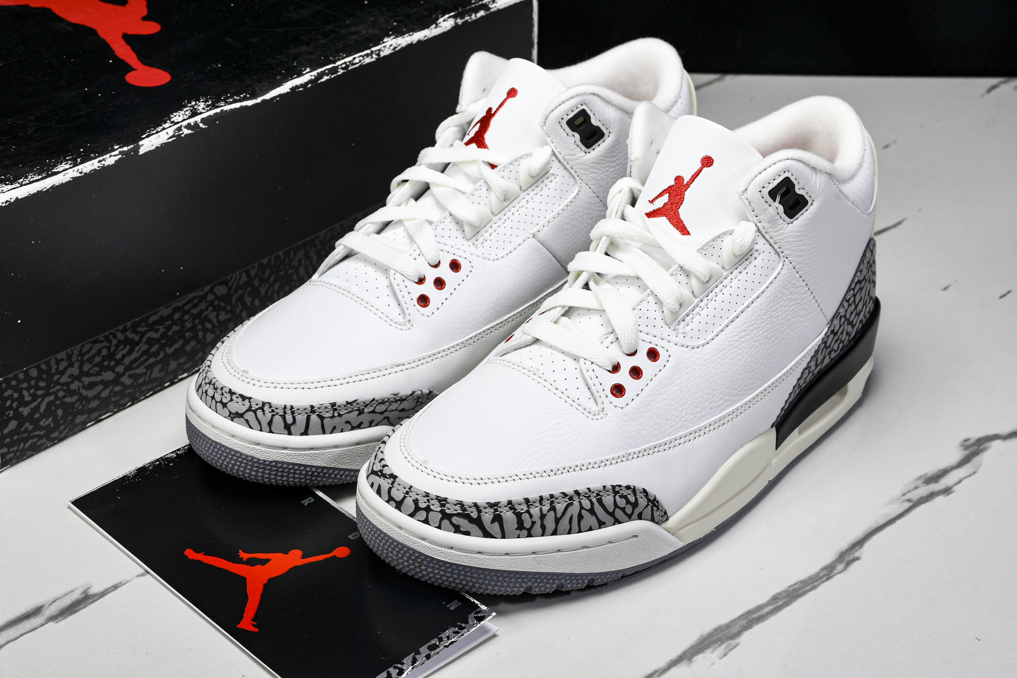 纯原 Air Jordan 3“White Cement Teimagined”白水泥 1988版复刻做旧 DN3707 纯原 Air Jordan 3“White Cement Teimagined”白水泥 1988版复刻做旧 DN3707
