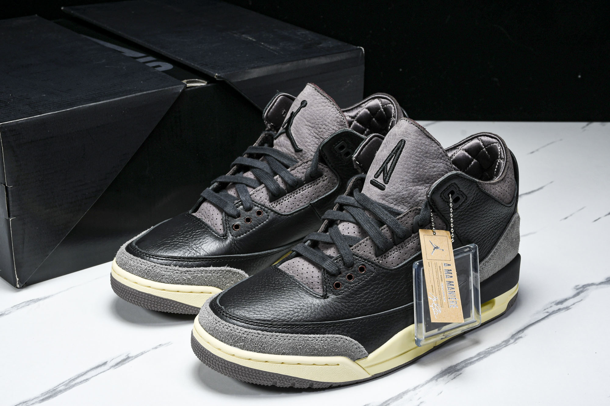 纯原 WMNS Air Jordan 3 Retro OG SP 黑灰红 FZ4811-001 #YZ001-1 40 纯原 WMNS Air Jordan 3 Retro OG SP 黑灰红 FZ4811-001 #YZ001-1 40