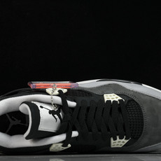 纯原原版 Air Jordan 4 Fear Pack AJ4 奥利奥 恐惧 -030 #YZ001-1 40 40.5 纯原原版 Air Jordan 4 Fear Pack AJ4 奥利奥 恐惧 -030 #YZ001-1 40 40.5