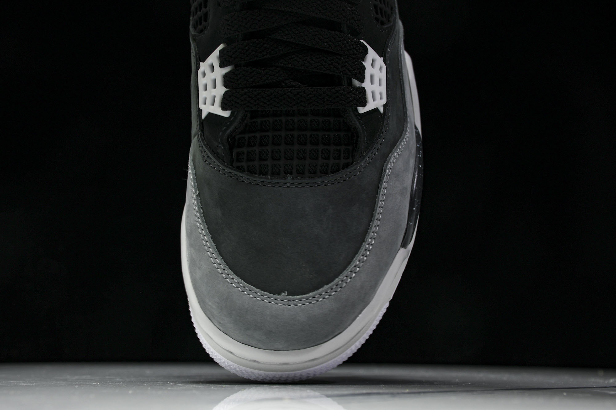 纯原原版 Air Jordan 4 Fear 恐惧 黑灰 FQ8138-002 #YZ001-1 40 40.5 41 纯原原版 Air Jordan 4 Fear 恐惧 黑灰 FQ8138-002 #YZ001-1 40 40.5 41