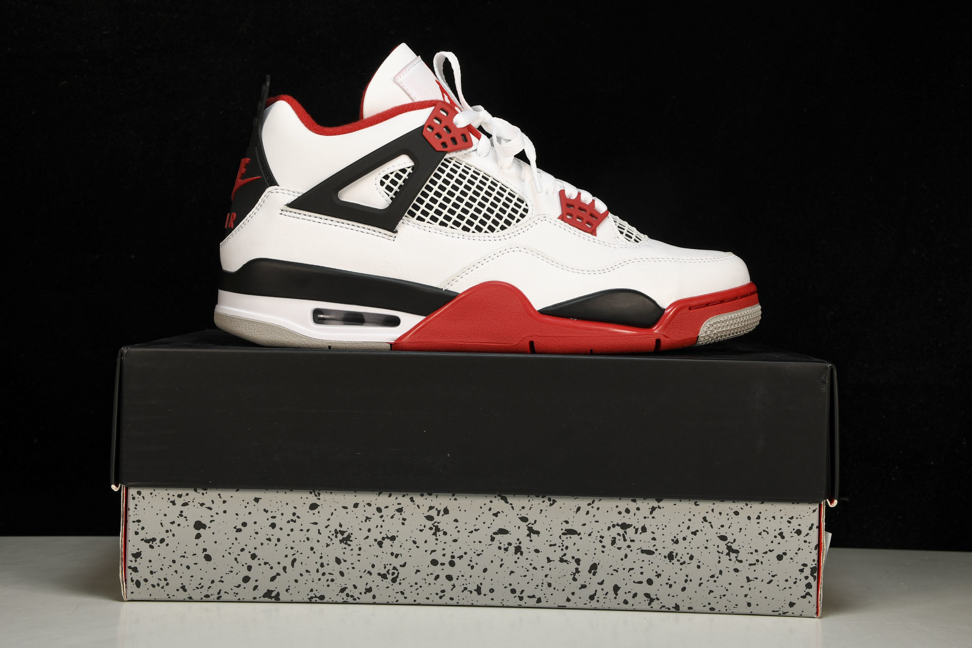 纯原原版 Air Jordan 4 Fire Red AJ4 白红 火焰红 DC7770-160 #YZ001-1 40 纯原原版 Air Jordan 4 Fire Red AJ4 白红 火焰红 DC7770-160 #YZ001-1 40