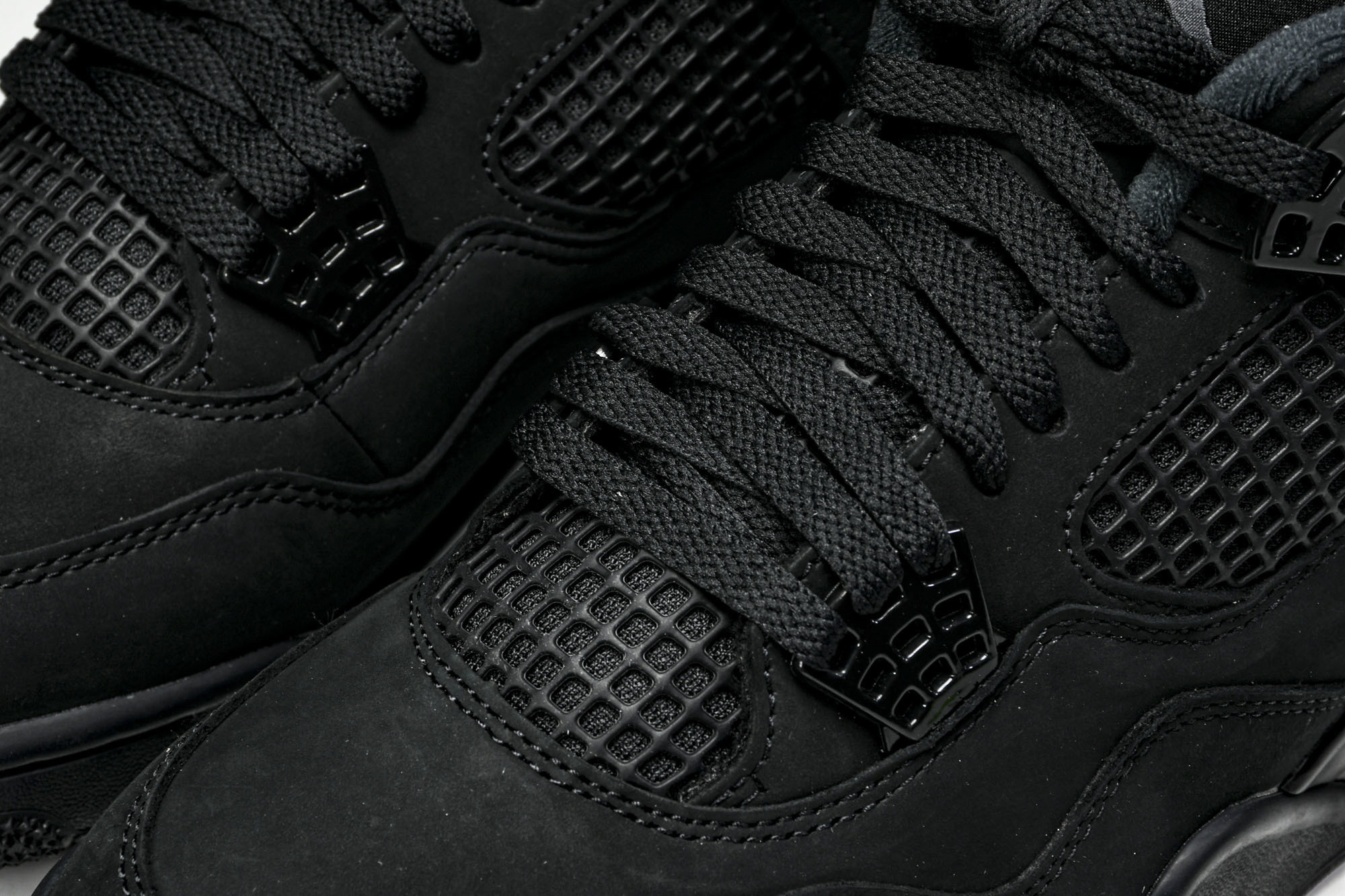 纯原原版 Air Jordan 4 Retro Black Cat 黑猫 FV5029-010 #YZ001-1 40 纯原原版 Air Jordan 4 Retro Black Cat 黑猫 FV5029-010 #YZ001-1 40
