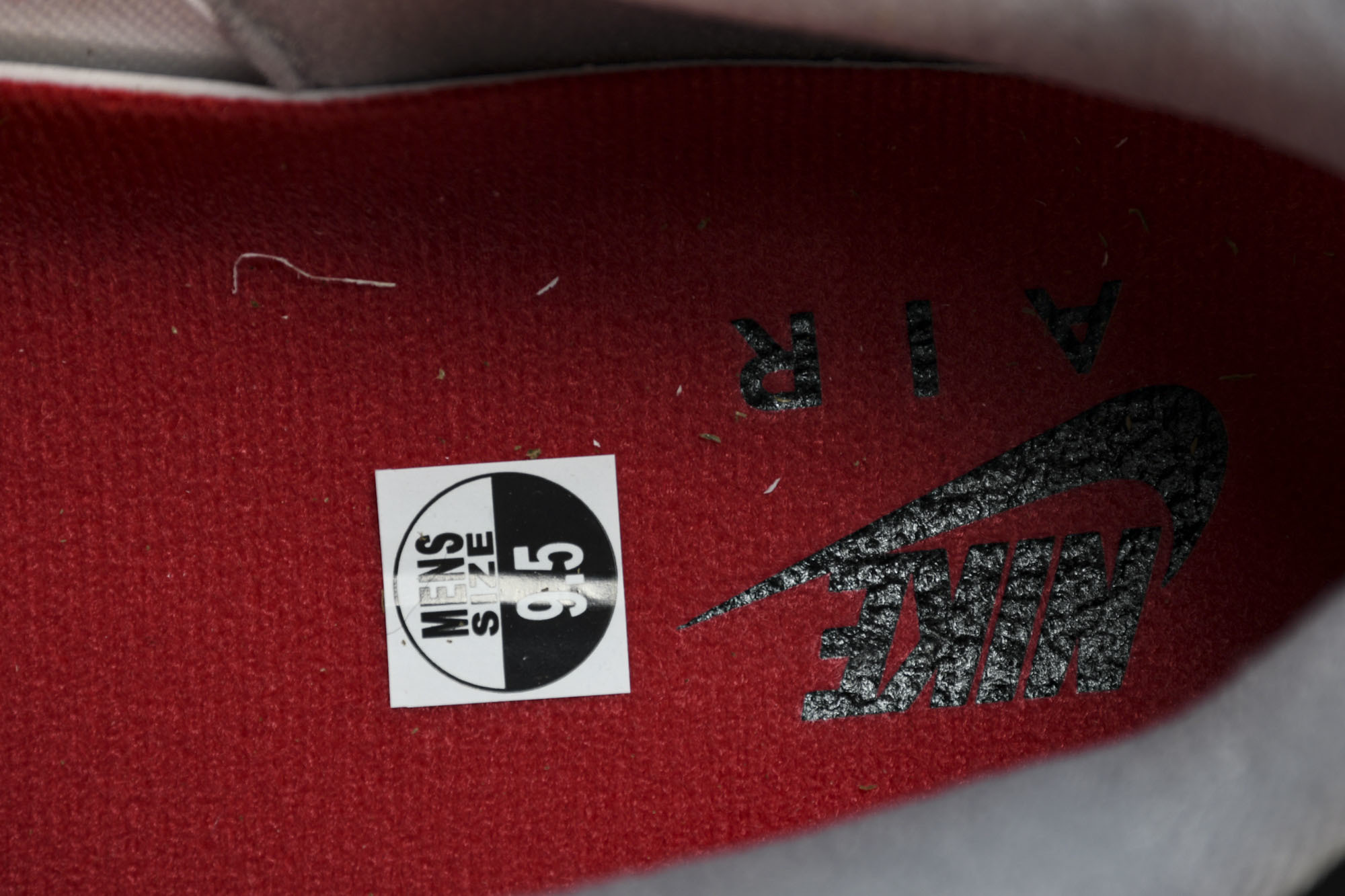 纯原原版 Air Jordan 4 Retro Bred 2019 黑红公牛 -060 #YZ001-1 40 40.5 纯原原版 Air Jordan 4 Retro Bred 2019 黑红公牛 -060 #YZ001-1 40 40.5