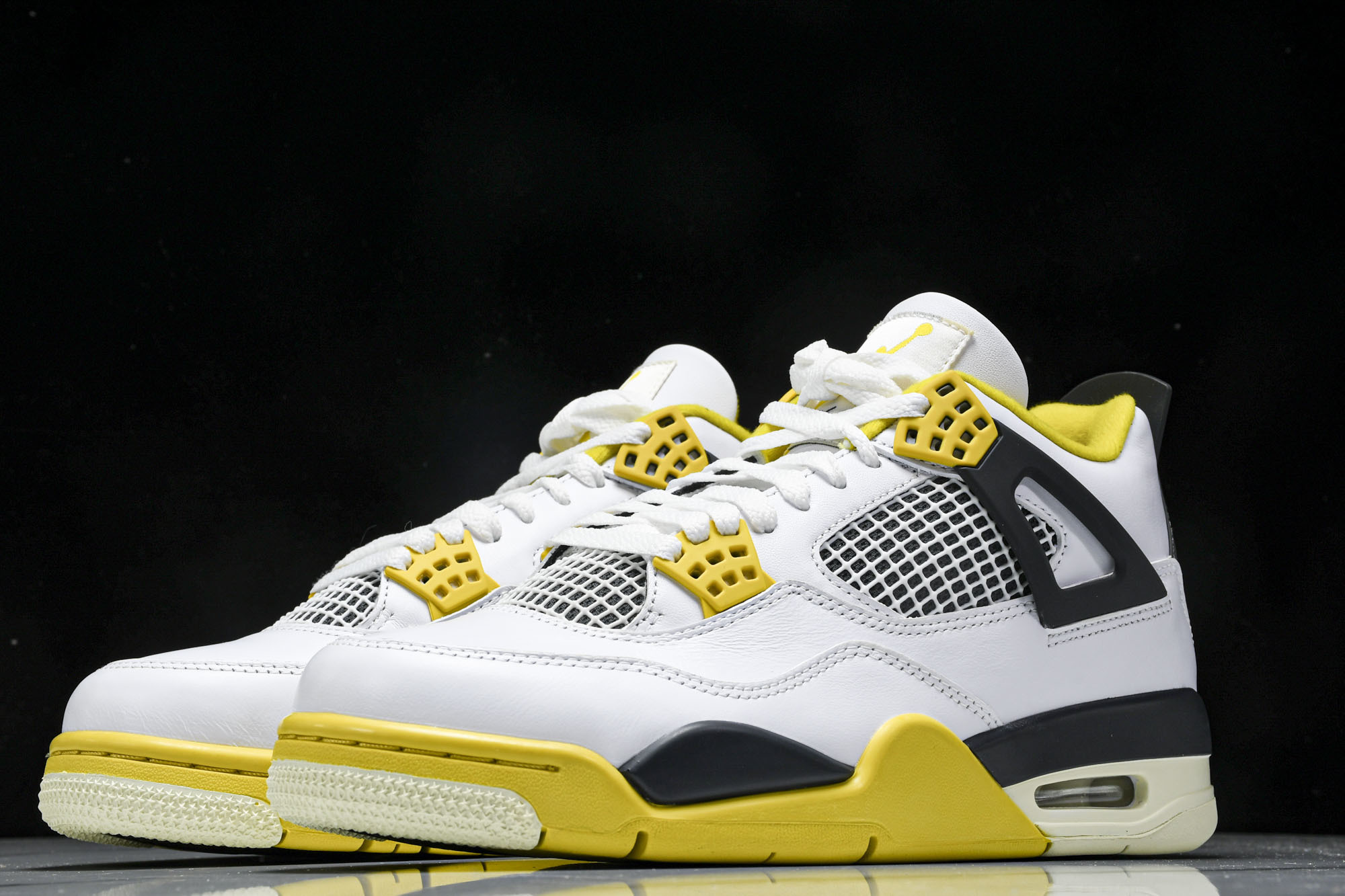 纯原原版 Air Jordan 4 Retro 白雷公 白黄 AQ9129-101 #YZ001-1 40 40.5 4 纯原原版 Air Jordan 4 Retro 白雷公 白黄 AQ9129-101 #YZ001-1 40 40.5 4