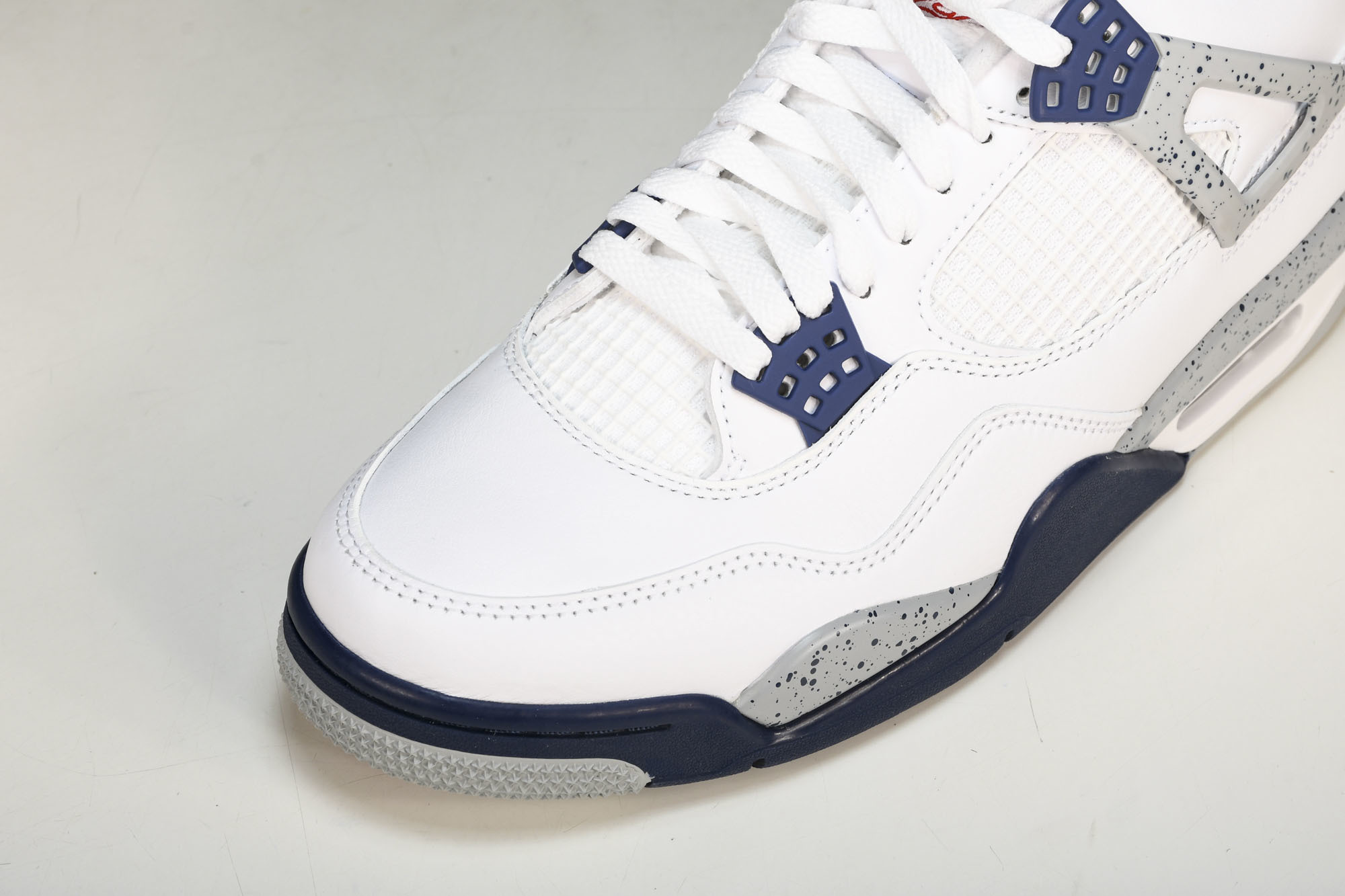 纯原原版 Air Jordan 4 Retro‘Midnight Navy’ 午夜蓝 DH6927-140 #YZ001 纯原原版 Air Jordan 4 Retro‘Midnight Navy’ 午夜蓝 DH6927-140 #YZ001