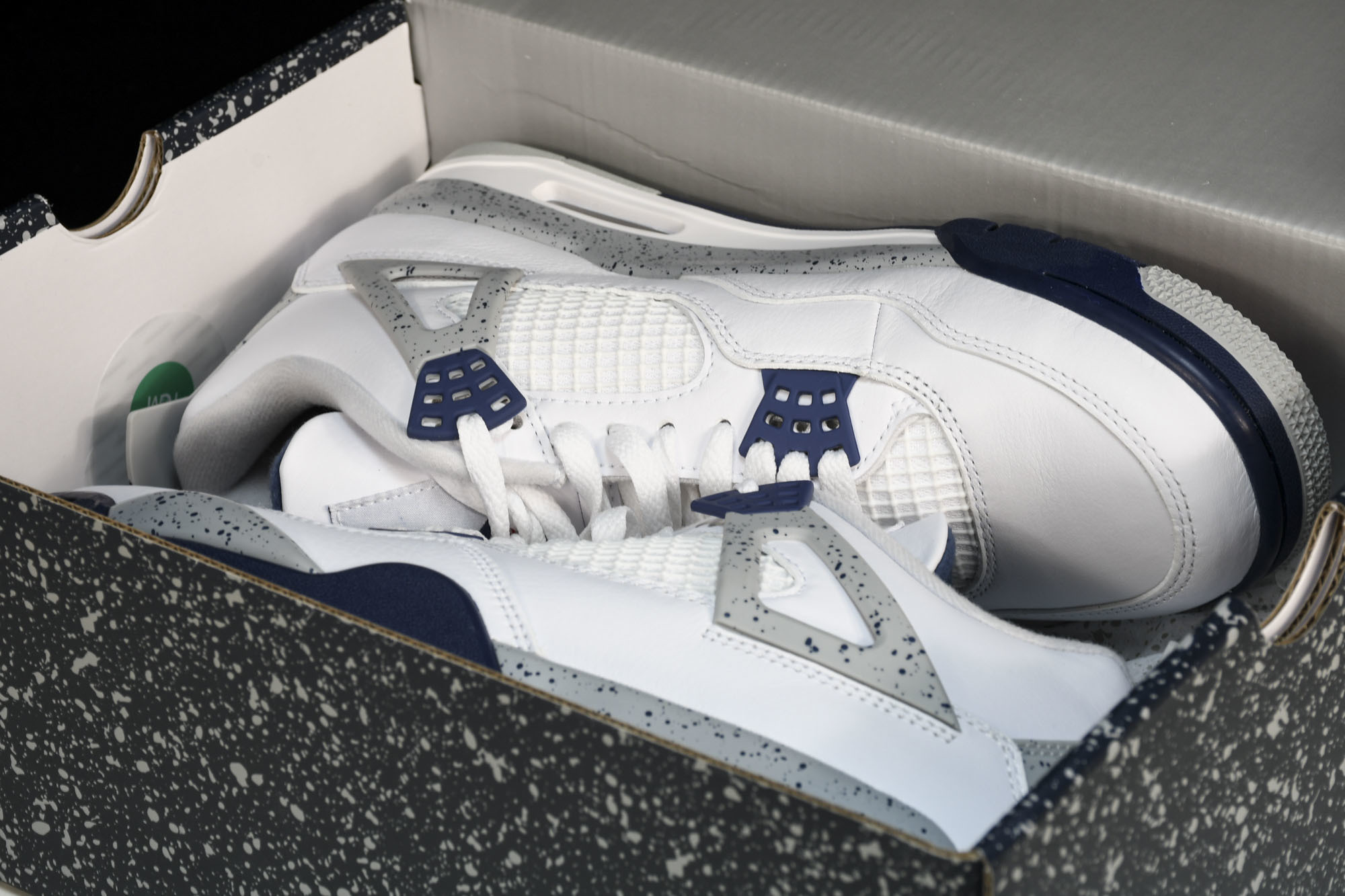 纯原原版 Air Jordan 4 Retro‘Midnight Navy’ 午夜蓝 DH6927-140 #YZ001 纯原原版 Air Jordan 4 Retro‘Midnight Navy’ 午夜蓝 DH6927-140 #YZ001
