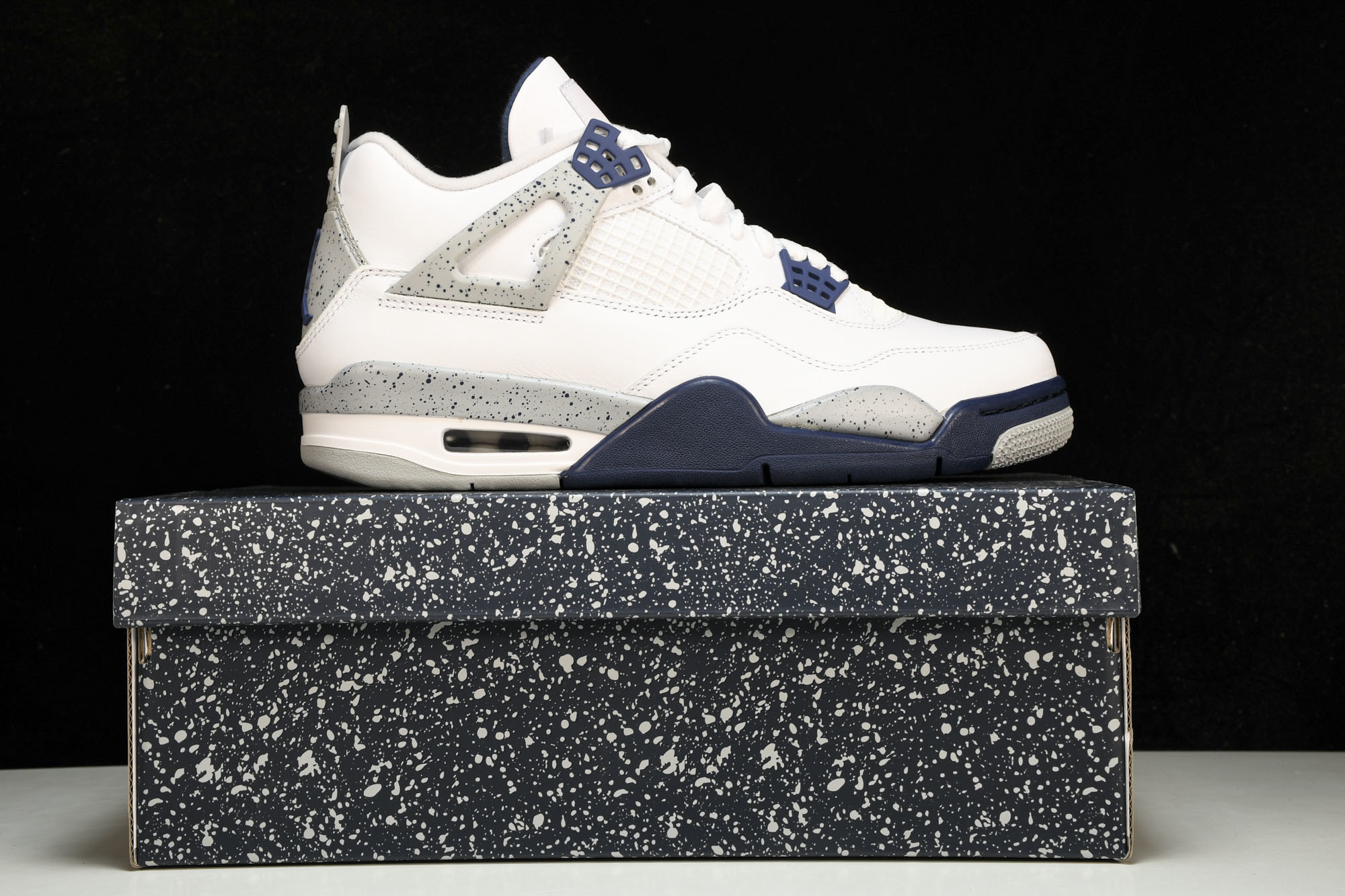 纯原原版 Air Jordan 4 Retro‘Midnight Navy’ 午夜蓝 DH6927-140 #YZ001 纯原原版 Air Jordan 4 Retro‘Midnight Navy’ 午夜蓝 DH6927-140 #YZ001