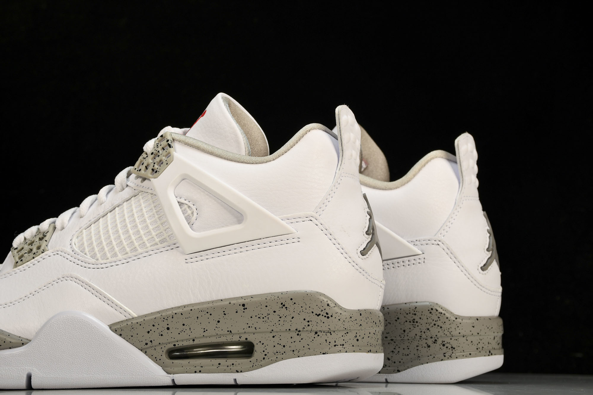 纯原原版 Air Jordan 4 Retro“Tech White”白色奥利奥 CT8527-100 #YZ001-1 纯原原版 Air Jordan 4 Retro“Tech White”白色奥利奥 CT8527-100 #YZ001-1