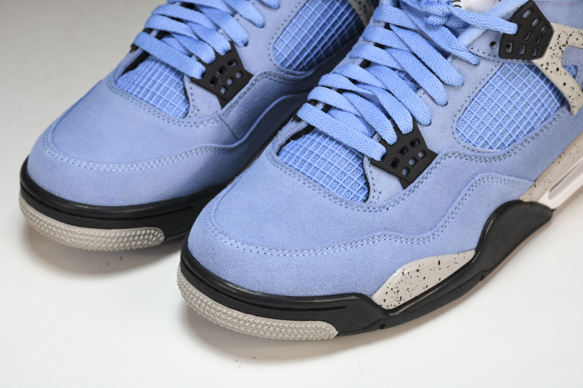 纯原原版 Air Jordan 4 Retro“University Blue”大学蓝 CT8527-400 #YZ00 纯原原版 Air Jordan 4 Retro“University Blue”大学蓝 CT8527-400 #YZ00