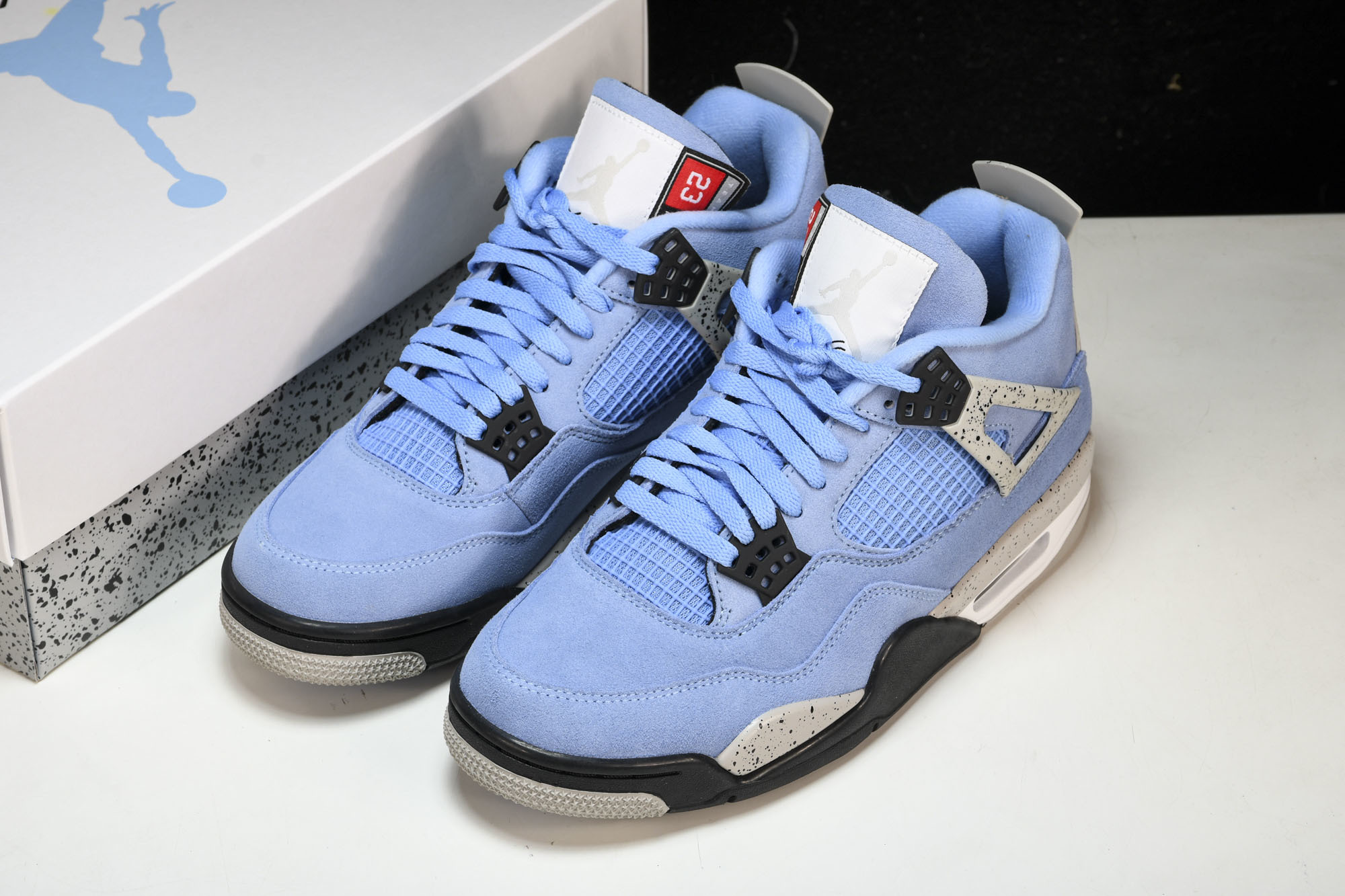 纯原原版 Air Jordan 4 Retro“University Blue”大学蓝 CT8527-400 #YZ00 纯原原版 Air Jordan 4 Retro“University Blue”大学蓝 CT8527-400 #YZ00
