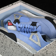 纯原原版 Air Jordan 4 Retro“University Blue”大学蓝 CT8527-400 #YZ00 纯原原版 Air Jordan 4 Retro“University Blue”大学蓝 CT8527-400 #YZ00