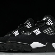 纯原原版 Air Jordan 4 Retro“White Thunder”黑白雷电 FQ8138-001 #YZ001 纯原原版 Air Jordan 4 Retro“White Thunder”黑白雷电 FQ8138-001 #YZ001