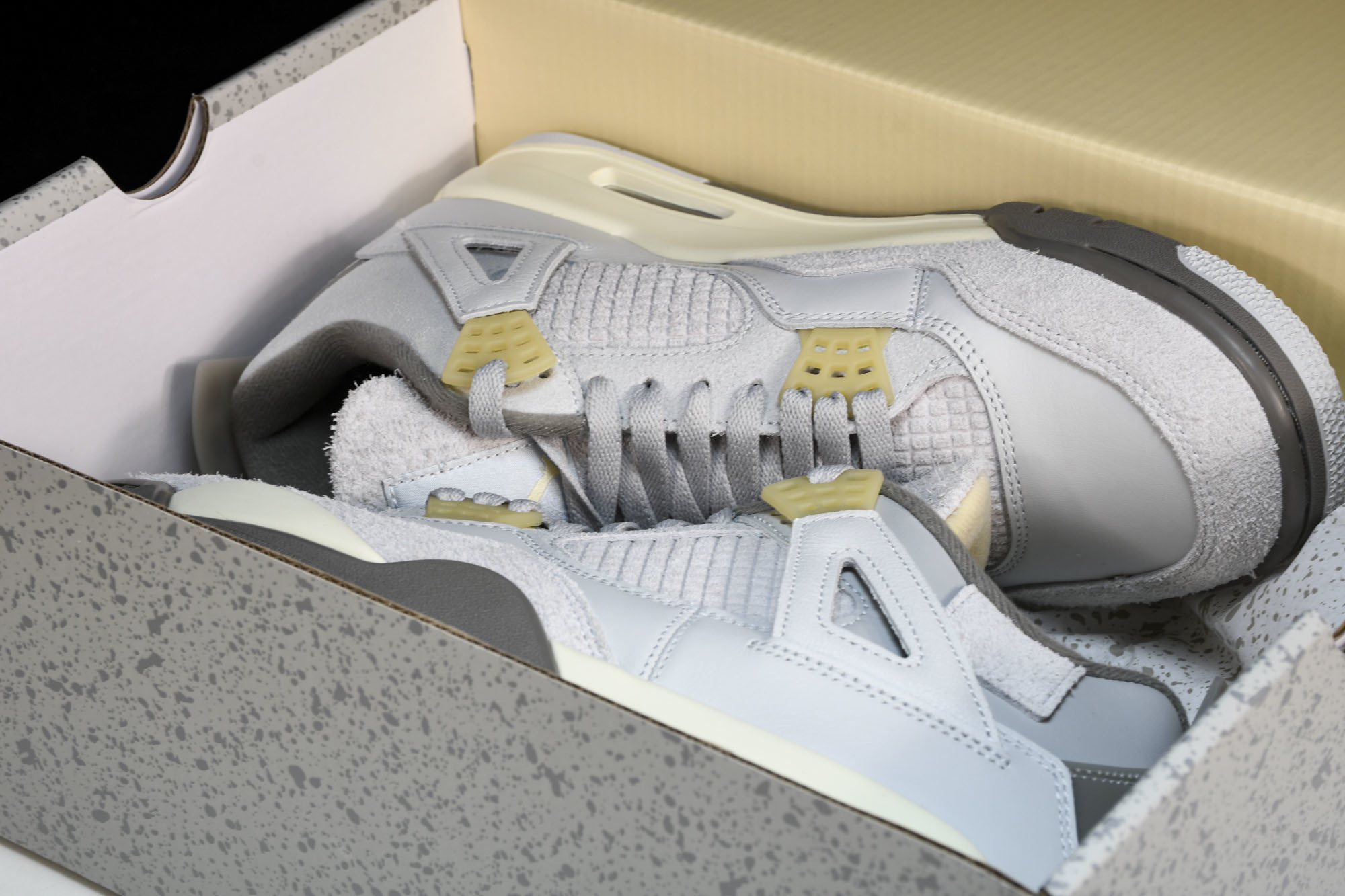 纯原原版 Air Jordan 4 SE“Craft”AJ4 灰兔子 DV3742-021 #YZ001-1 40 40 纯原原版 Air Jordan 4 SE“Craft”AJ4 灰兔子 DV3742-021 #YZ001-1 40 40