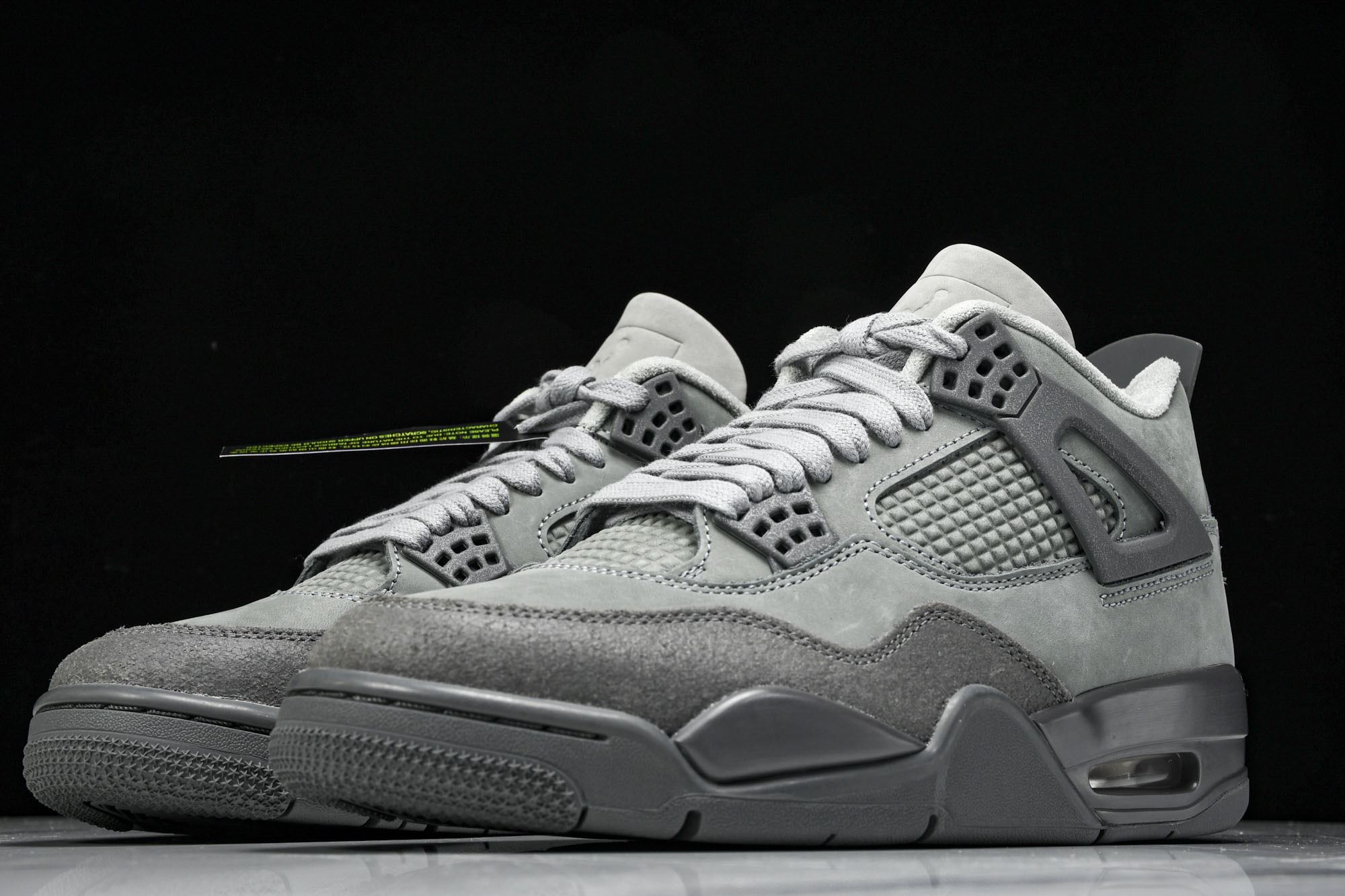 纯原原版 Air Jordan 4 SE“Smoke Grey”灰黑 FQ7928-001 #YZ001-1 40 40 纯原原版 Air Jordan 4 SE“Smoke Grey”灰黑 FQ7928-001 #YZ001-1 40 40
