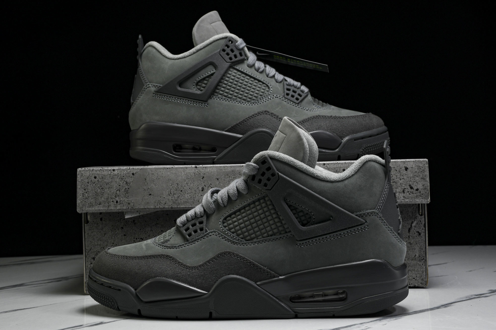 纯原原版 Air Jordan 4 SE“Smoke Grey”灰黑 FQ7928-001 #YZ001-1 40 40 纯原原版 Air Jordan 4 SE“Smoke Grey”灰黑 FQ7928-001 #YZ001-1 40 40