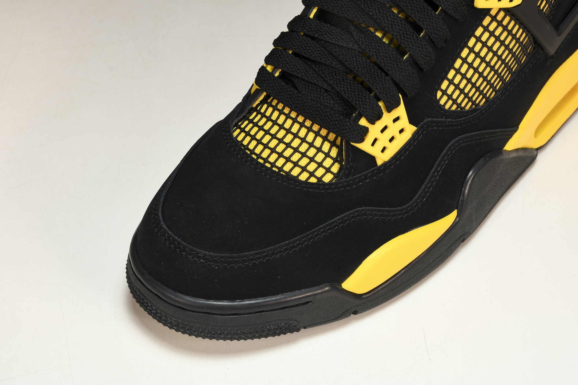 纯原原版 Air Jordan 4 Thunder2023 雷公 黑黄 DH6927-017 #YZ001-1 40 4 纯原原版 Air Jordan 4 Thunder2023 雷公 黑黄 DH6927-017 #YZ001-1 40 4