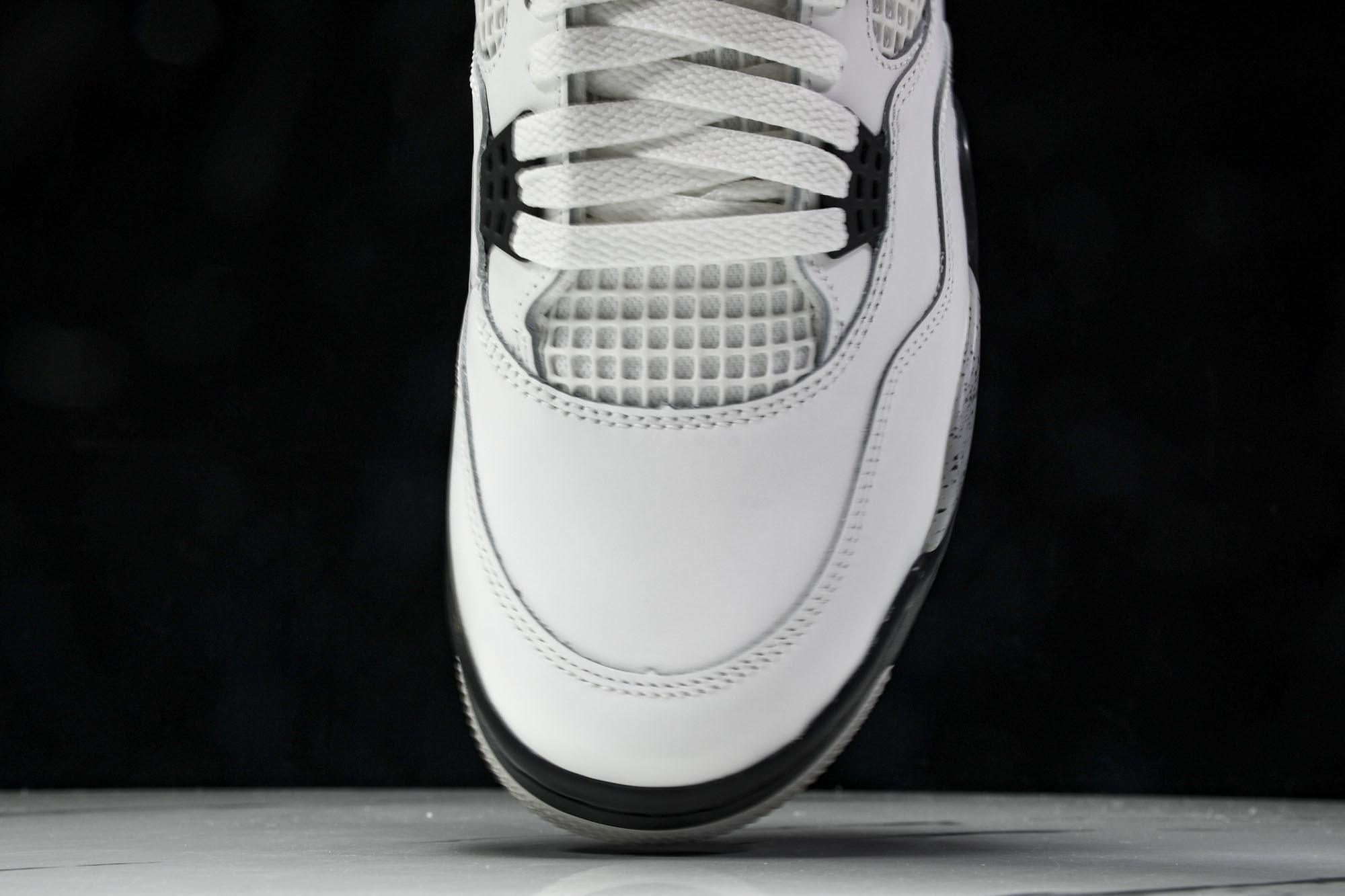 纯原原版 Air Jordan 4 “White Cement” Releases On May 17th 2025; 纯原原版 Air Jordan 4 “White Cement” Releases On May 17th 2025;