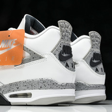 纯原原版 Air Jordan 4 “White Cement” Releases On May 17th 2025; 纯原原版 Air Jordan 4 “White Cement” Releases On May 17th 2025;