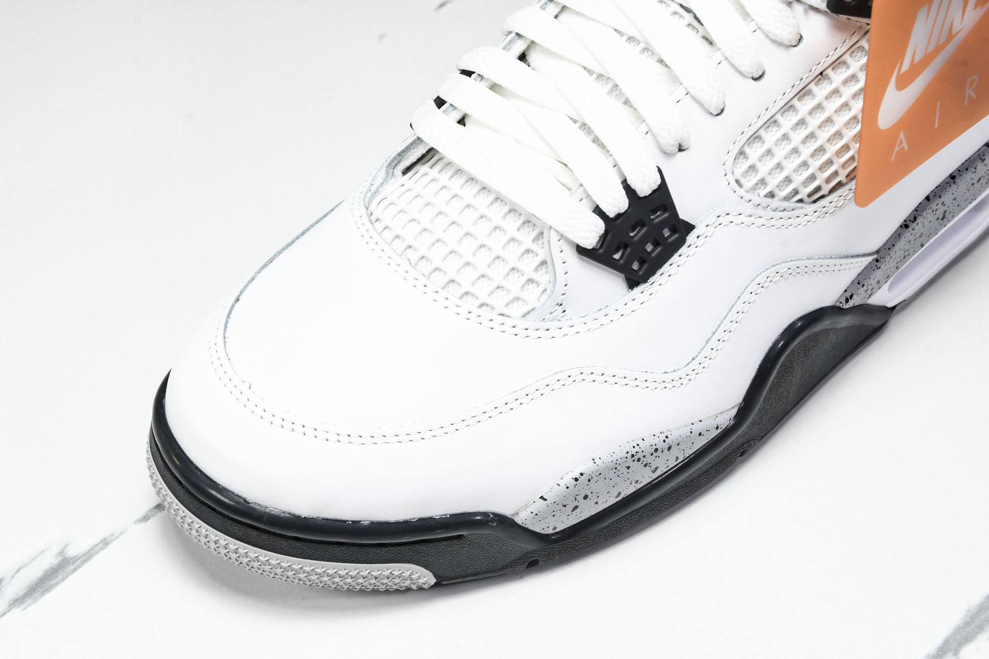 纯原原版 Air Jordan 4 “White Cement” Releases On May 17th 2025; 纯原原版 Air Jordan 4 “White Cement” Releases On May 17th 2025;