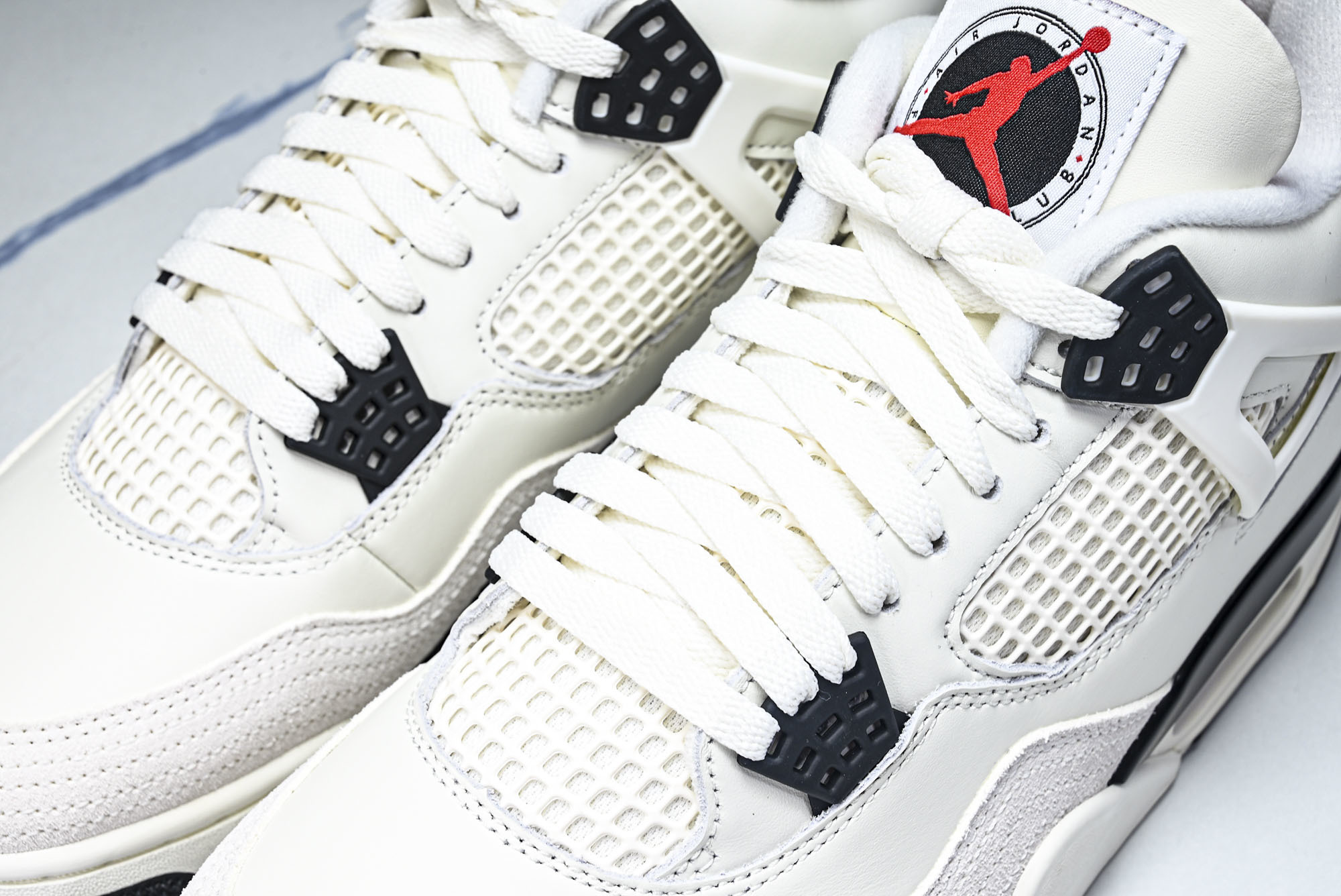纯原原版 Air Jordan 4“Flight Club”Sail_Black-University Red 白黑灰 纯原原版 Air Jordan 4“Flight Club”Sail_Black-University Red 白黑灰