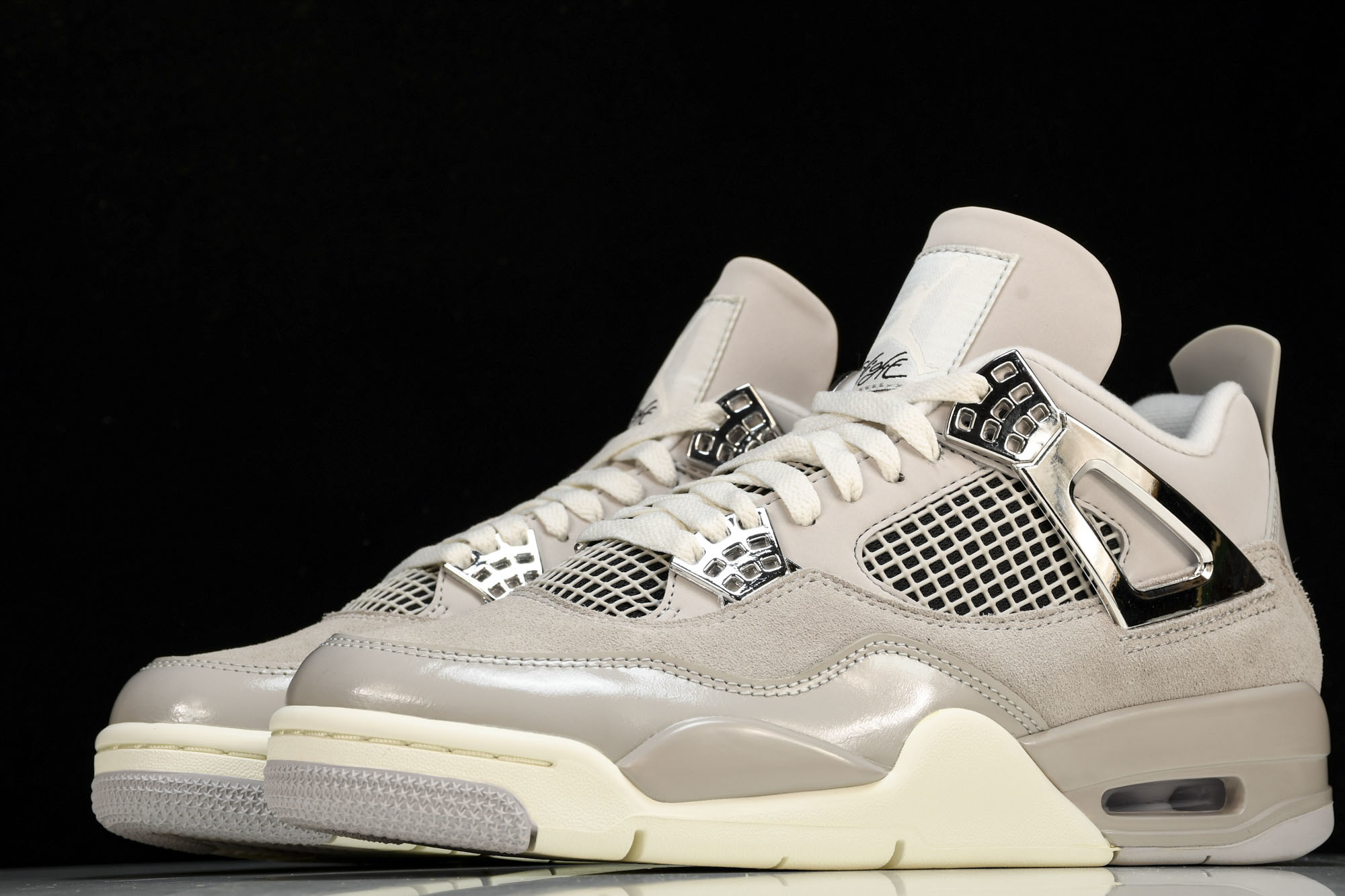 纯原原版 Air Jordan 4“Light Iron Ore”矿石灰 AQ9129-001 #YZ001-1 40 纯原原版 Air Jordan 4“Light Iron Ore”矿石灰 AQ9129-001 #YZ001-1 40
