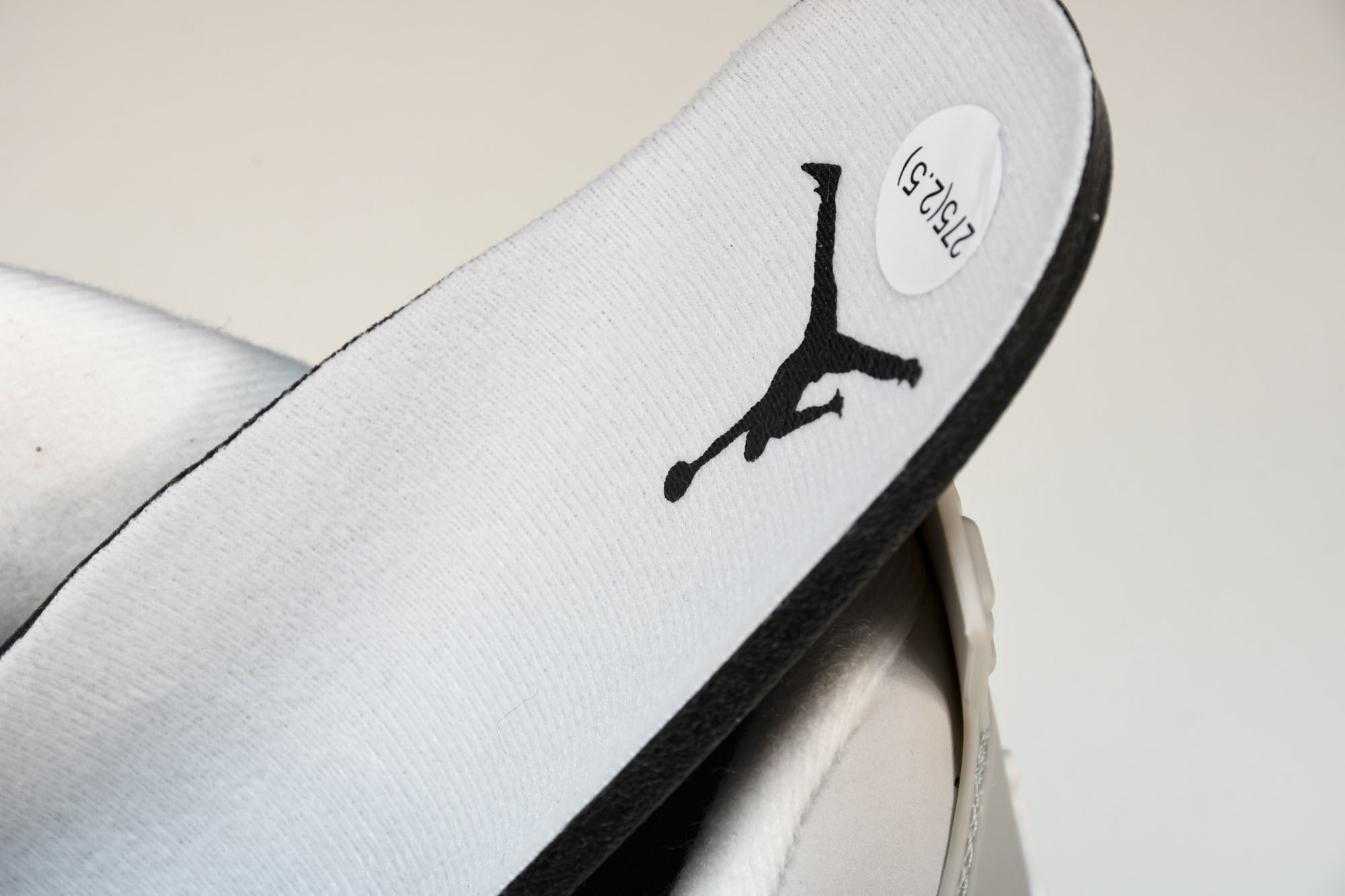 纯原原版 Air Jordan 4“Light Iron Ore”矿石灰 AQ9129-001 #YZ001-1 40 纯原原版 Air Jordan 4“Light Iron Ore”矿石灰 AQ9129-001 #YZ001-1 40