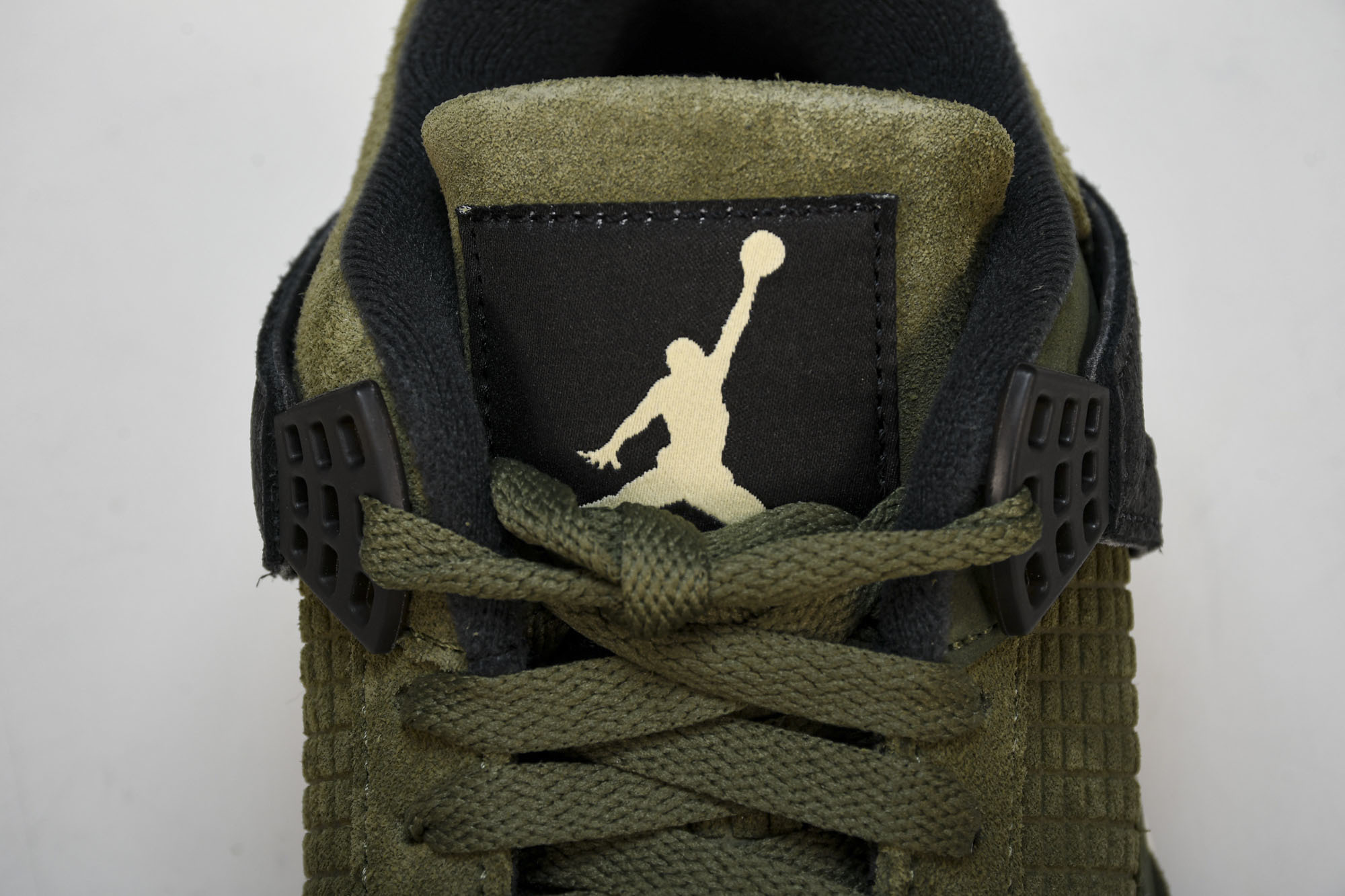 纯原原版 Air Jordan 4“Olive Canvas”军绿 FB9927-200 #YZ001-1 40 40. 纯原原版 Air Jordan 4“Olive Canvas”军绿 FB9927-200 #YZ001-1 40 40.
