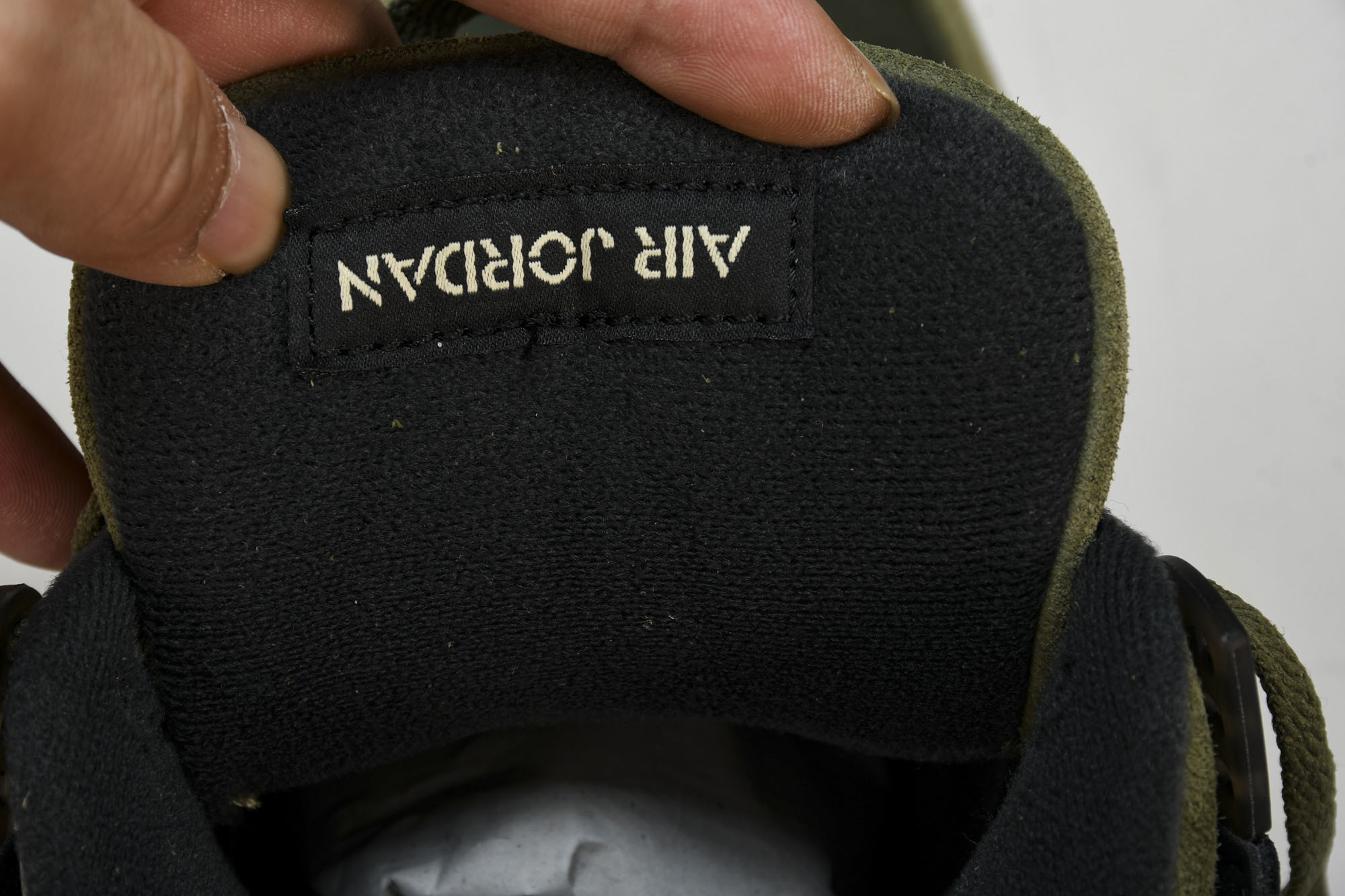 纯原原版 Air Jordan 4“Olive Canvas”军绿 FB9927-200 #YZ001-1 40 40. 纯原原版 Air Jordan 4“Olive Canvas”军绿 FB9927-200 #YZ001-1 40 40.