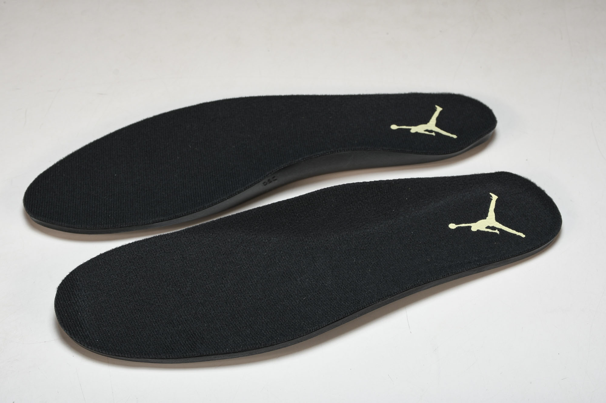 纯原原版 Air Jordan 4“Olive Canvas”军绿 FB9927-200 #YZ001-1 40 40. 纯原原版 Air Jordan 4“Olive Canvas”军绿 FB9927-200 #YZ001-1 40 40.