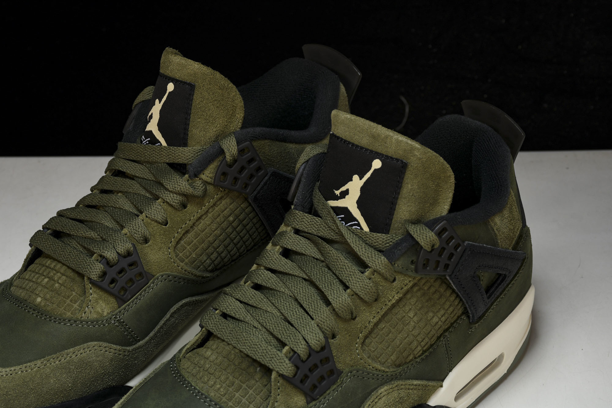 纯原原版 Air Jordan 4“Olive Canvas”军绿 FB9927-200 #YZ001-1 40 40. 纯原原版 Air Jordan 4“Olive Canvas”军绿 FB9927-200 #YZ001-1 40 40.