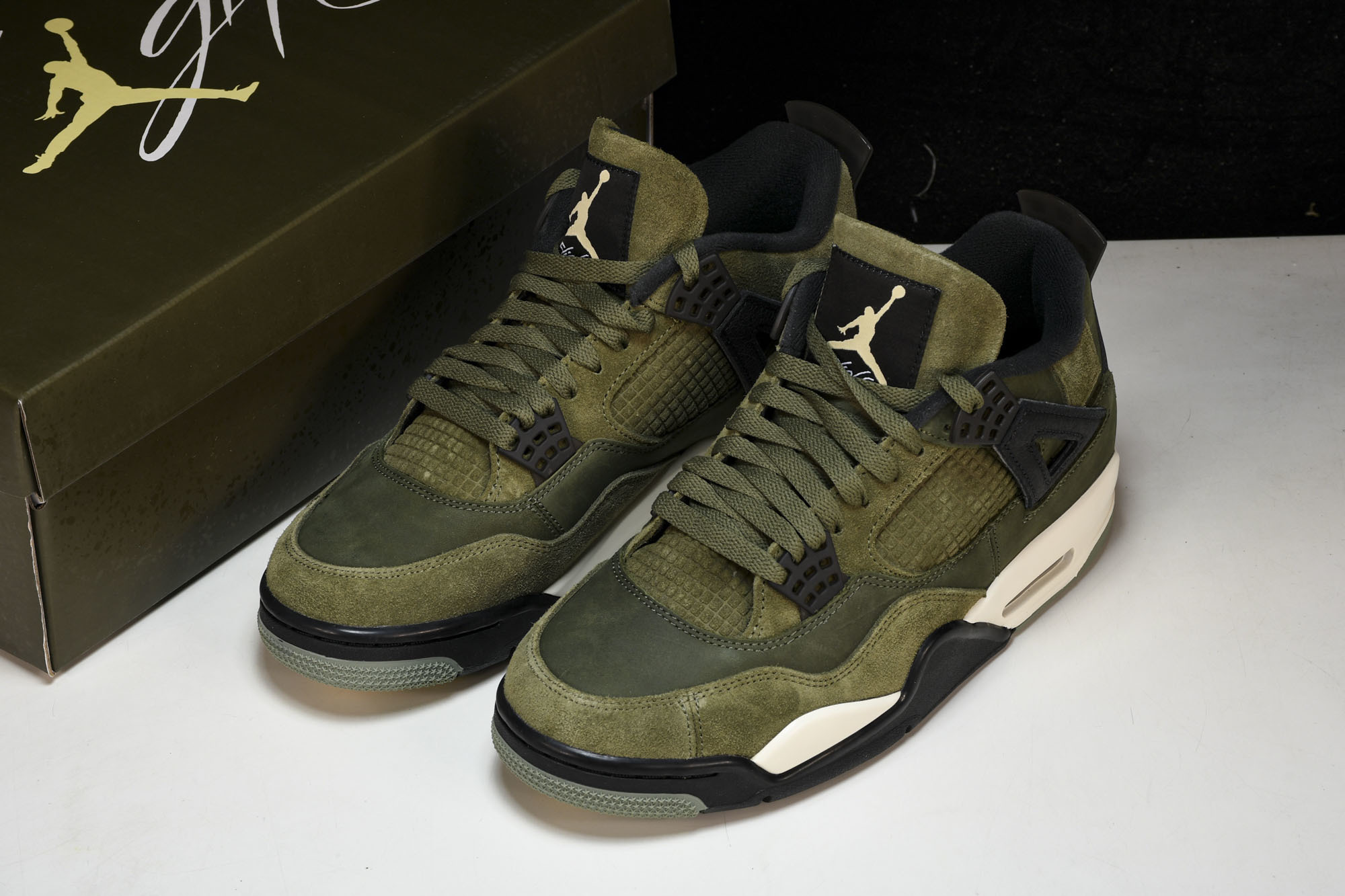 纯原原版 Air Jordan 4“Olive Canvas”军绿 FB9927-200 #YZ001-1 40 40. 纯原原版 Air Jordan 4“Olive Canvas”军绿 FB9927-200 #YZ001-1 40 40.