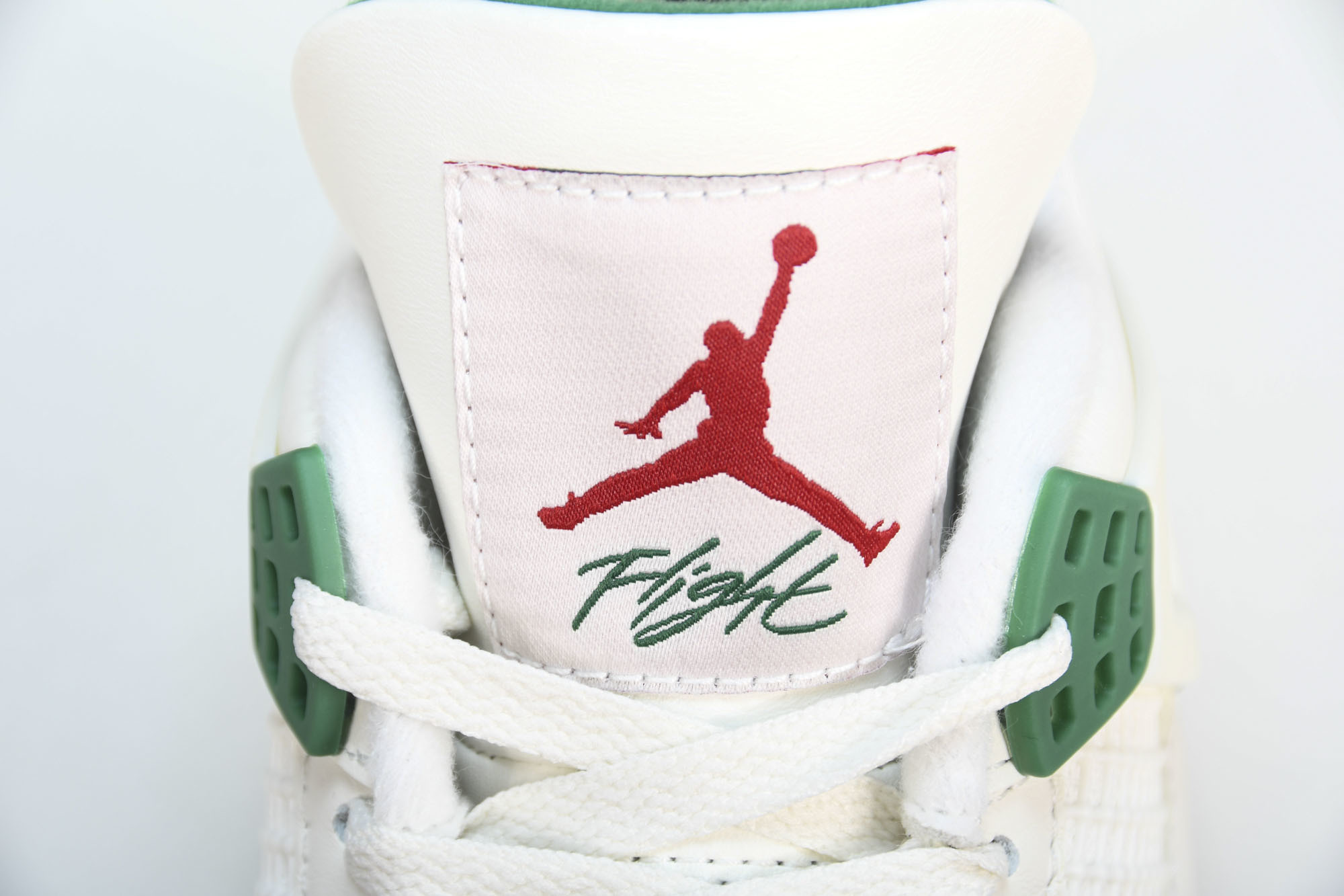 纯原原版 Nike SB x Air Jordan 4 “Pine Green” 绿松石 联名款 DR5415-103 