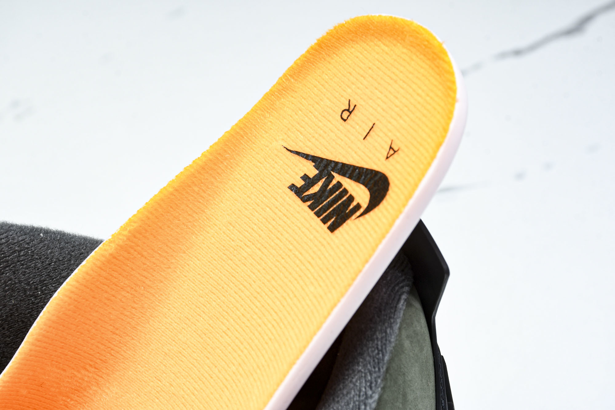 纯原原版 Undefeated x Air Jordan 4 OG AJ4 乔4橄榄绿麂皮 IB1519-200 #YZ