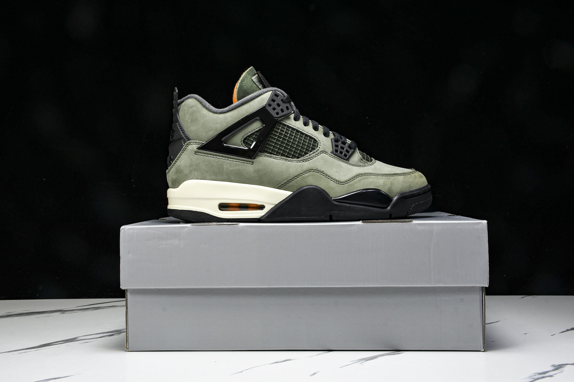 纯原原版 Undefeated x Air Jordan 4 OG AJ4 乔4橄榄绿麂皮 IB1519-200 #YZ