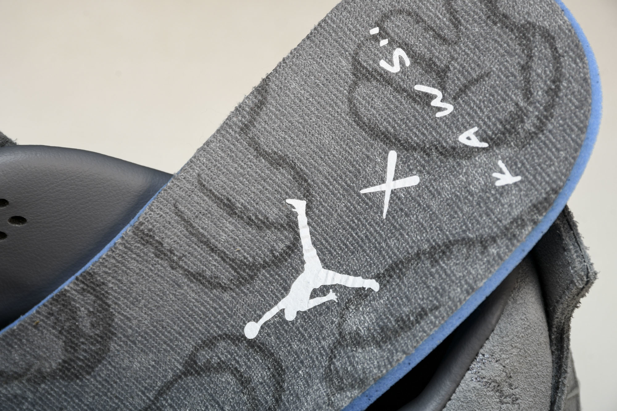 纯原原版 AIR JORDAN 4 RETRO KAWS 4kaws 涂鸦灰色 -003 #YZ001-1 40 40.