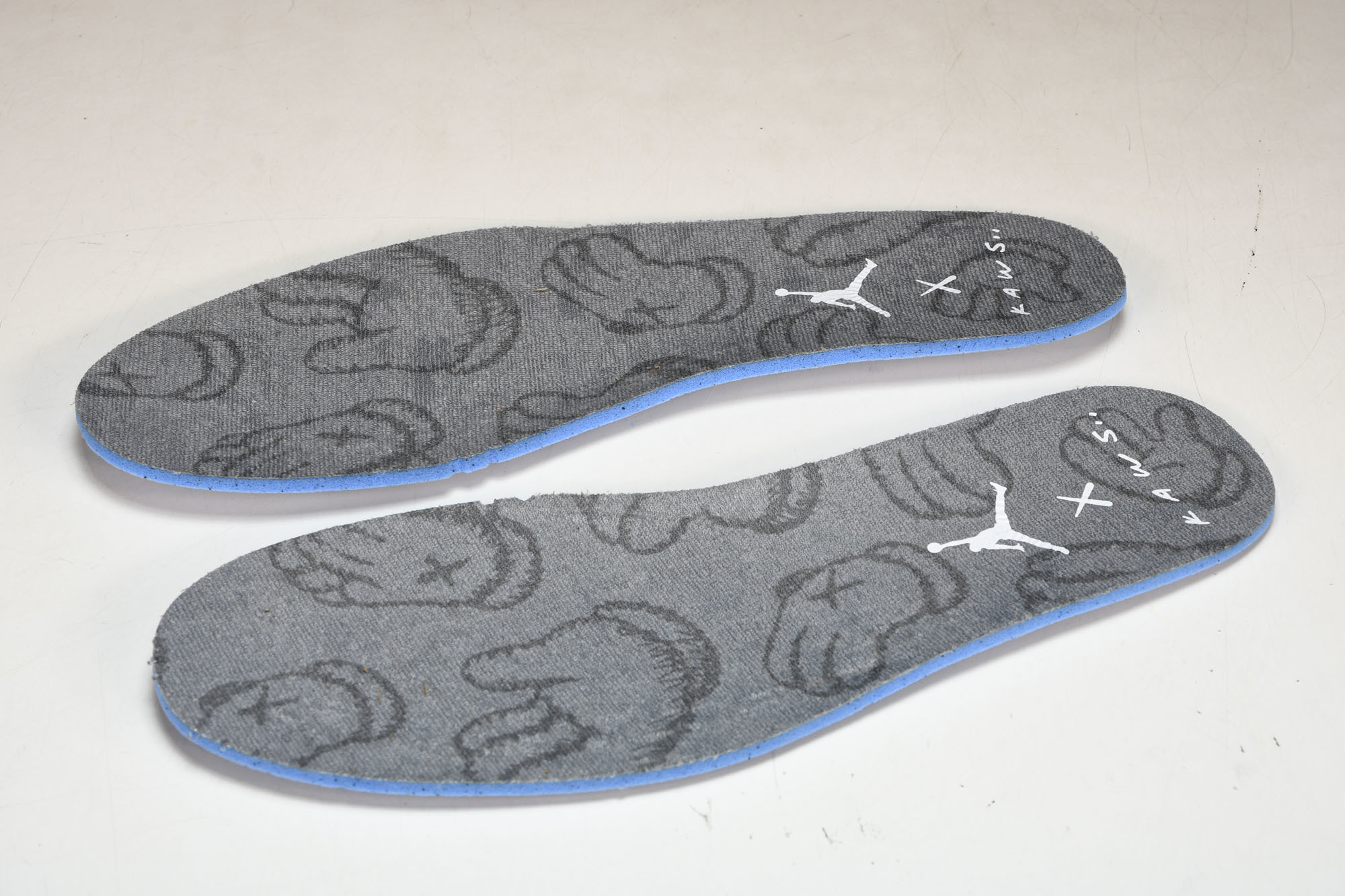 纯原原版 AIR JORDAN 4 RETRO KAWS 4kaws 涂鸦灰色 -003 #YZ001-1 40 40.