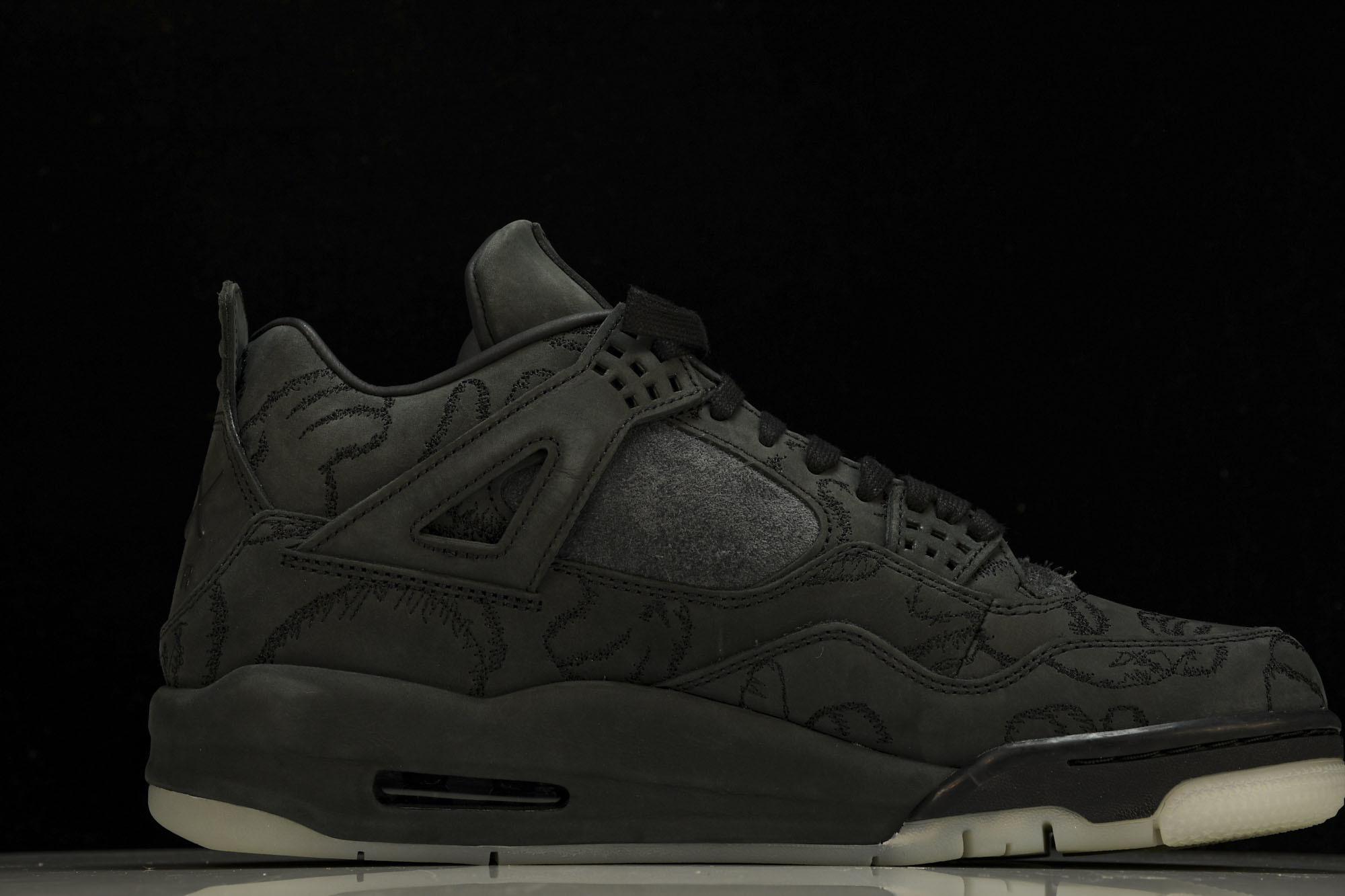 纯原原版 AIR JORDAN 4 RETRO KAWS x AJ4 联名 black 黑麂皮 -001 #YZ001-