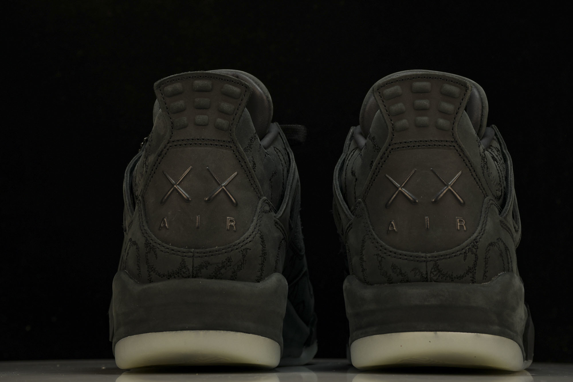纯原原版 AIR JORDAN 4 RETRO KAWS x AJ4 联名 black 黑麂皮 -001 #YZ001-