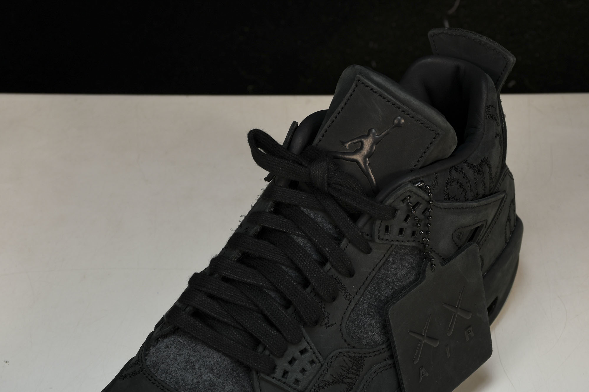 纯原原版 AIR JORDAN 4 RETRO KAWS x AJ4 联名 black 黑麂皮 -001 #YZ001-