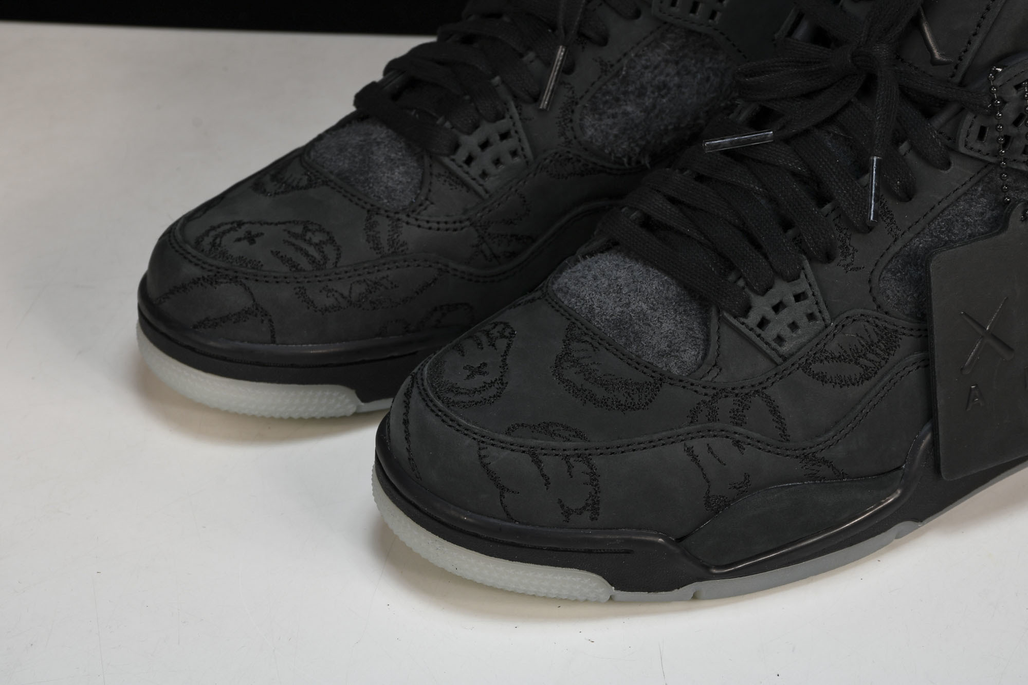 纯原原版 AIR JORDAN 4 RETRO KAWS x AJ4 联名 black 黑麂皮 -001 #YZ001-