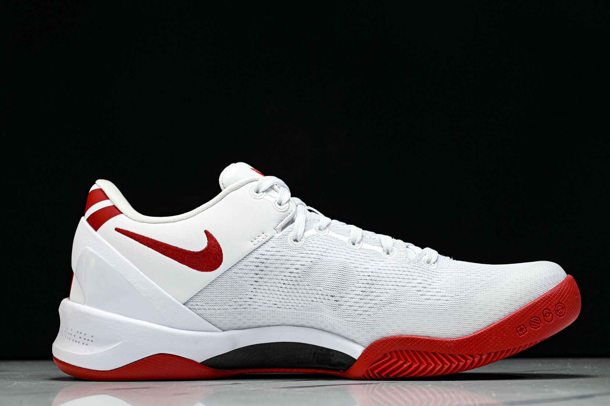 纯原NK Kobe 8 _SYSTEM_ 科比8代 男子实战篮球鞋HM6469-101 #YZ001-1 40 40.5 纯原NK Kobe 8 _SYSTEM_ 科比8代 男子实战篮球鞋HM6469-101 #YZ001-1 40 40.5