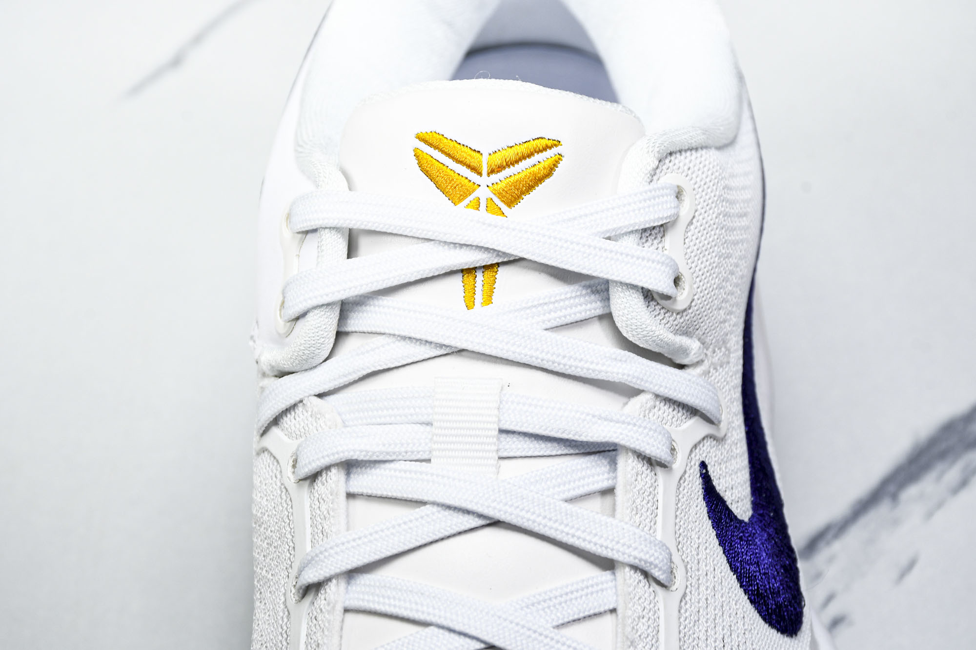 纯原NK Kobe 8 Protro “Lakers Home”湖人 白紫黄色 HF9550-100 #YZ001-1 纯原NK Kobe 8 Protro “Lakers Home”湖人 白紫黄色 HF9550-100 #YZ001-1
