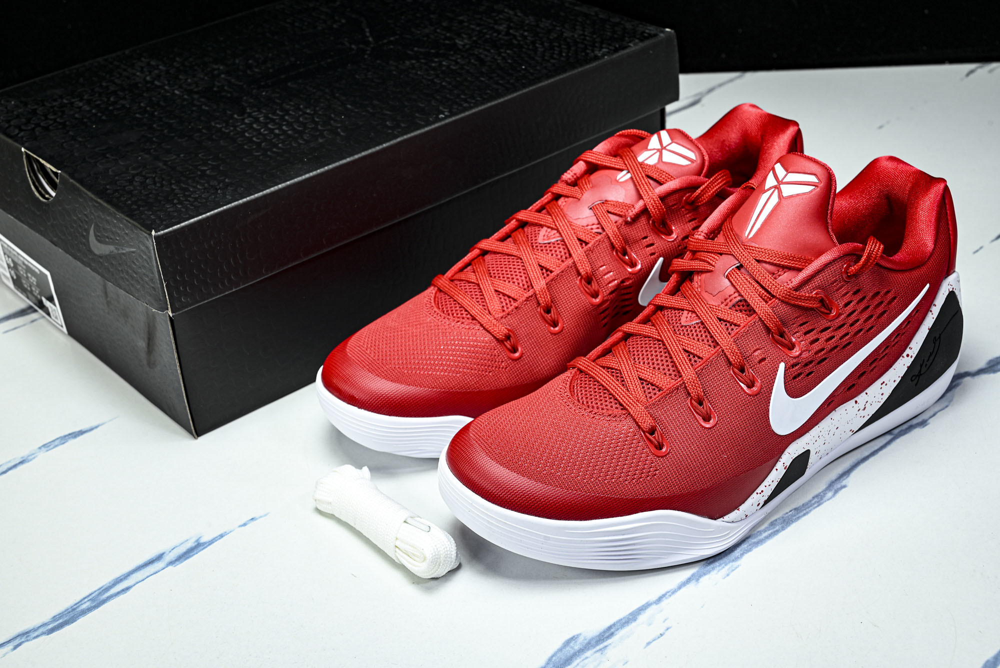 纯原NK Kobe 9 Elite Low Protro 科比9代 白红 低帮 实战篮球鞋IH1401-600 #YZ0 纯原NK Kobe 9 Elite Low Protro 科比9代 白红 低帮 实战篮球鞋IH1401-600 #YZ0