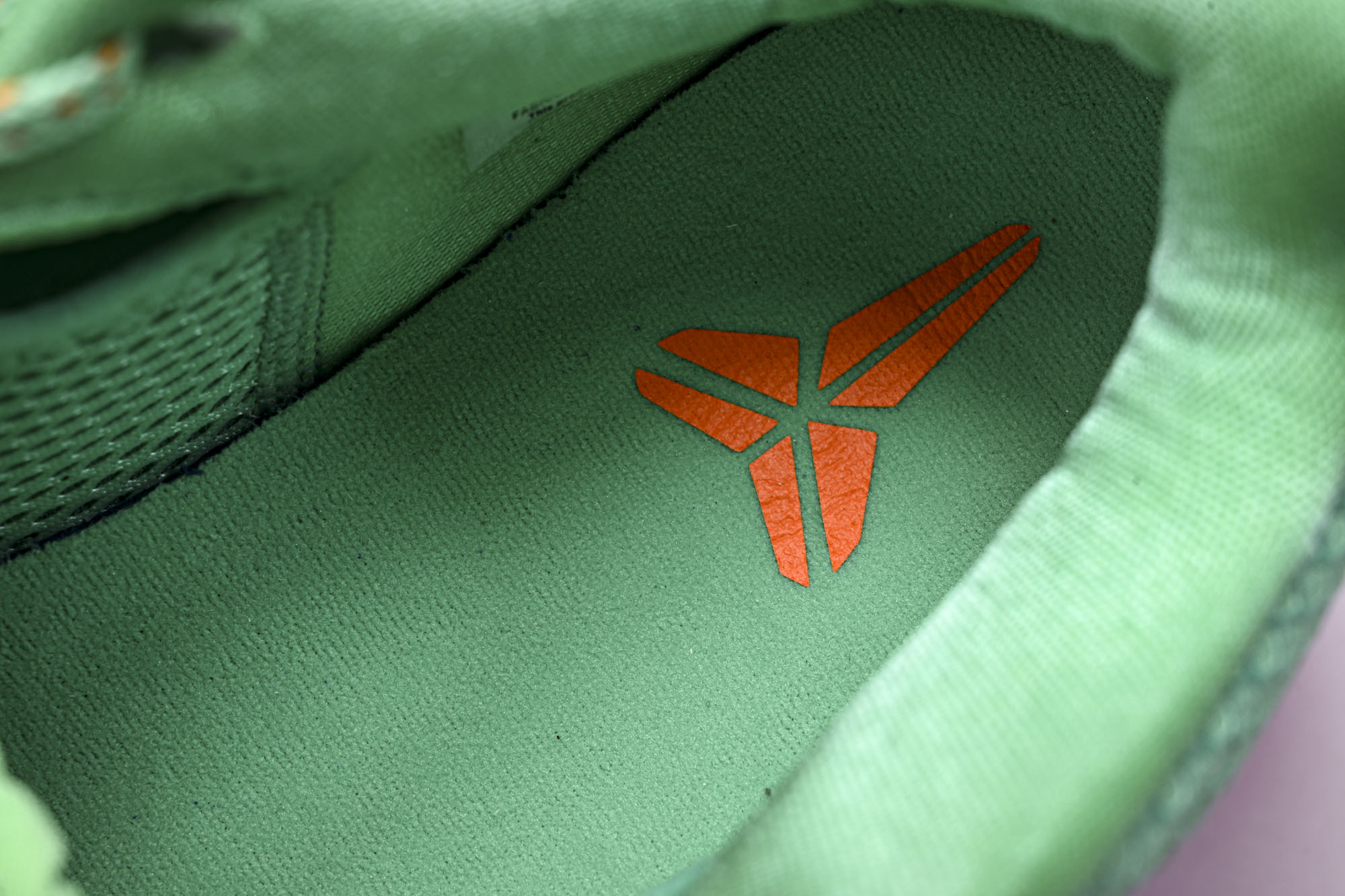 纯原Jalen Brunson x NK Zoom Kobe 5 Protro 'NY vs. NY' 绿蓝桔色 IX1 纯原Jalen Brunson x NK Zoom Kobe 5 Protro 'NY vs. NY' 绿蓝桔色 IX1