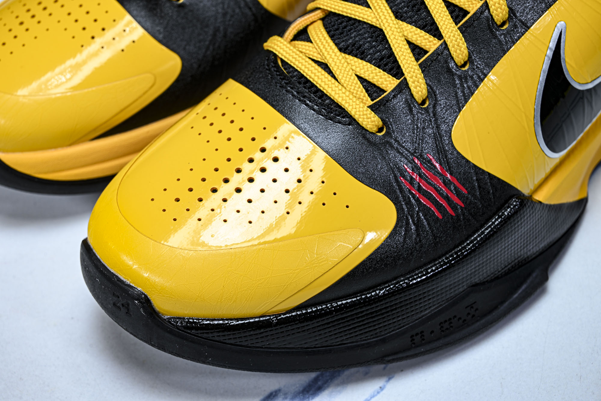纯原NK Kobe 5 Protro‘Bruce Lee’黑黄 李小龙 CD4991-700 #YZ001-1 40 4 纯原NK Kobe 5 Protro‘Bruce Lee’黑黄 李小龙 CD4991-700 #YZ001-1 40 4