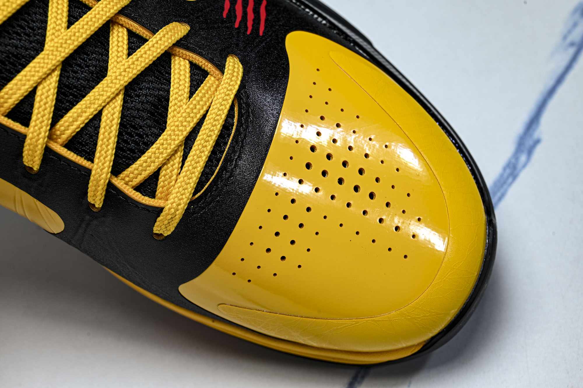 纯原NK Kobe 5 Protro‘Bruce Lee’黑黄 李小龙 CD4991-700 #YZ001-1 40 4 纯原NK Kobe 5 Protro‘Bruce Lee’黑黄 李小龙 CD4991-700 #YZ001-1 40 4