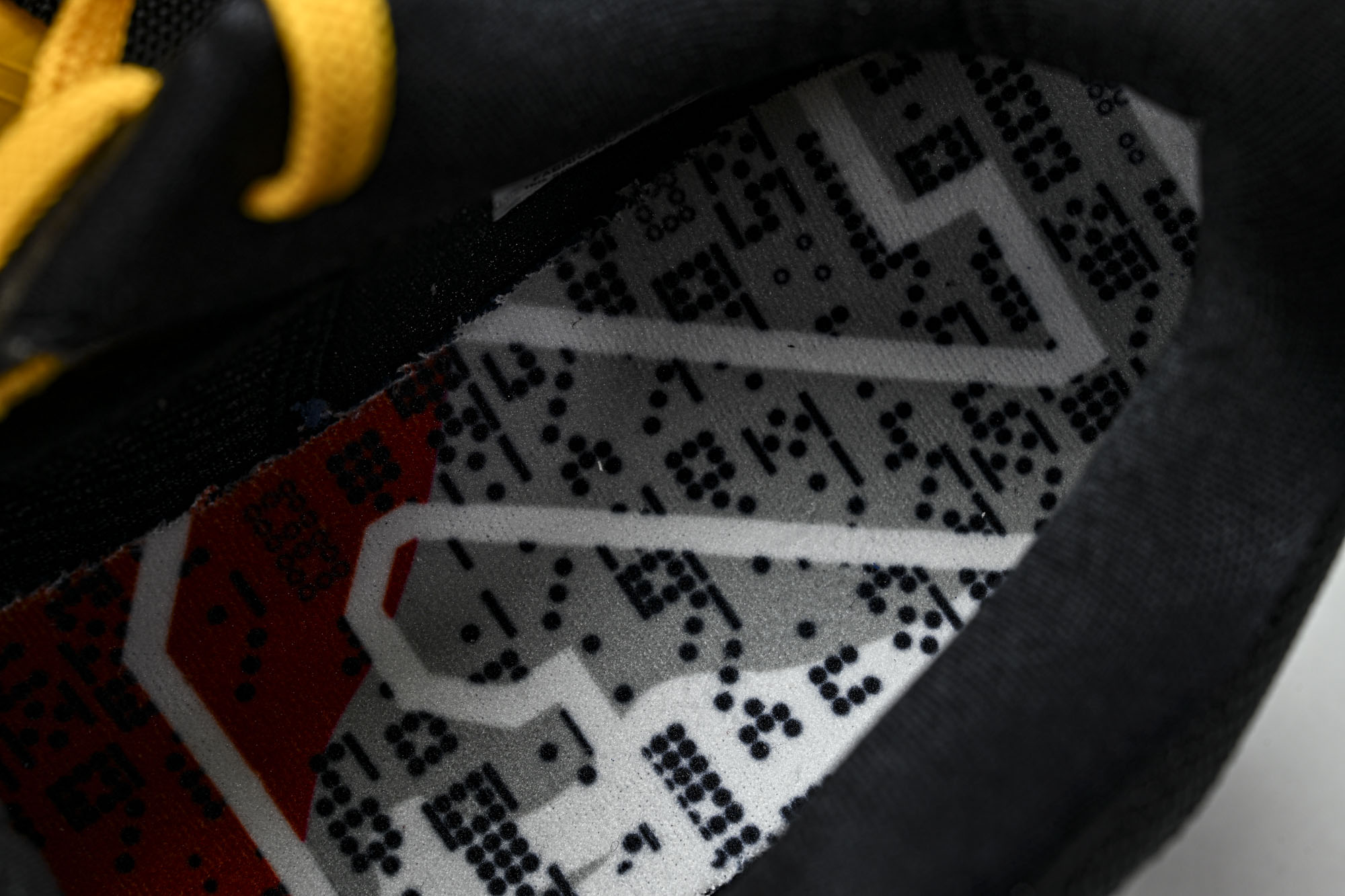 纯原NK Kobe 5 Protro‘Bruce Lee’黑黄 李小龙 CD4991-700 #YZ001-1 40 4 纯原NK Kobe 5 Protro‘Bruce Lee’黑黄 李小龙 CD4991-700 #YZ001-1 40 4