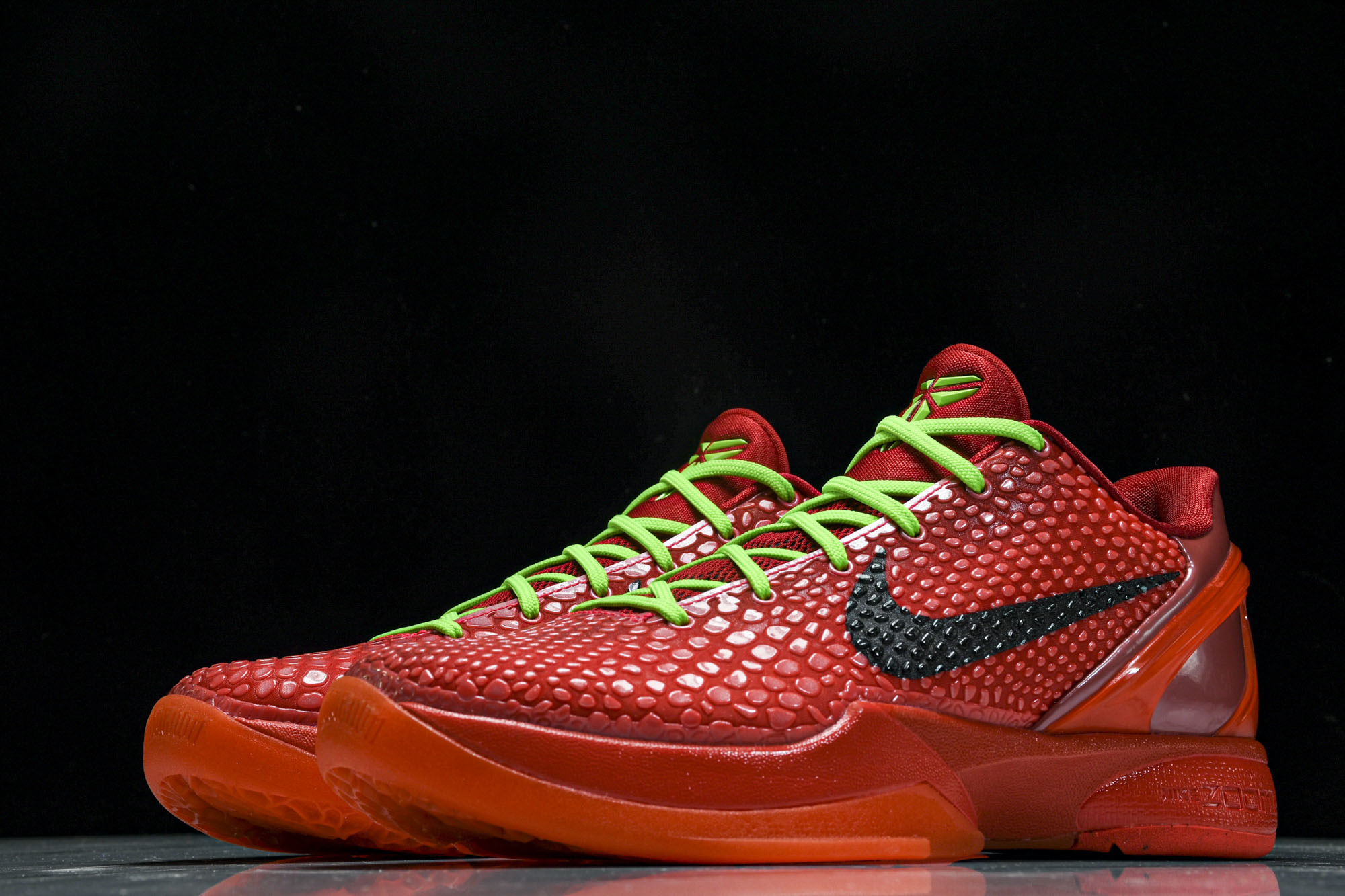 纯原NK Kobe 6 Protro“Reverse Grinch”红色 反转青蜂侠 FV4921-600 #YZ001 纯原NK Kobe 6 Protro“Reverse Grinch”红色 反转青蜂侠 FV4921-600 #YZ001