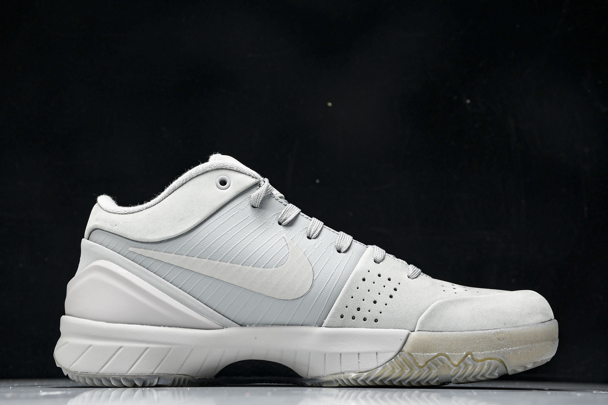 纯原NK Zoom Kobe 6 碳灰色 鹿皮 货号-005 #YZ001-1 40 40.5 41 42 42.5 4 纯原NK Zoom Kobe 6 碳灰色 鹿皮 货号-005 #YZ001-1 40 40.5 41 42 42.5 4